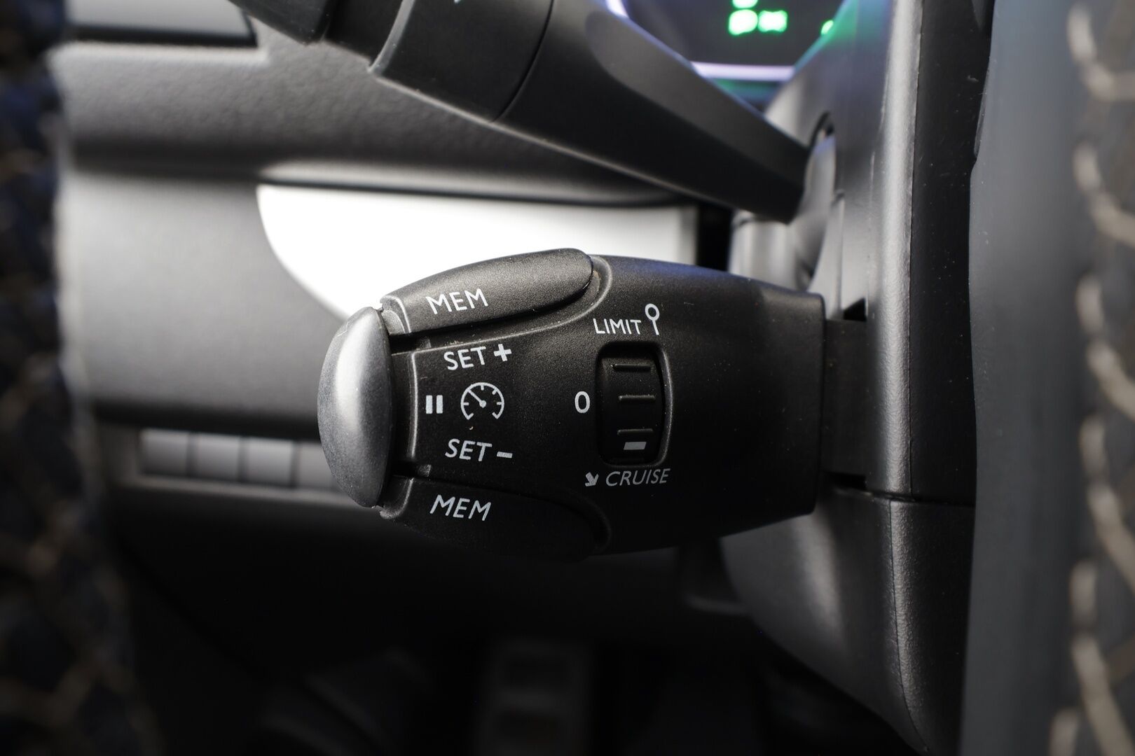 Opel Zafira-e 2021 Life M Comfort 136 automaatti 75 9-P * Vakkari / P.kamera / Kaistavahti / Katvevarotin / Apple&Android / Keyless / 2x Renkaat * - 1.Om Suomi-auto / ALV - HULLUT AVAJAISHULINAT KORKOTARJOUS 3,29 %