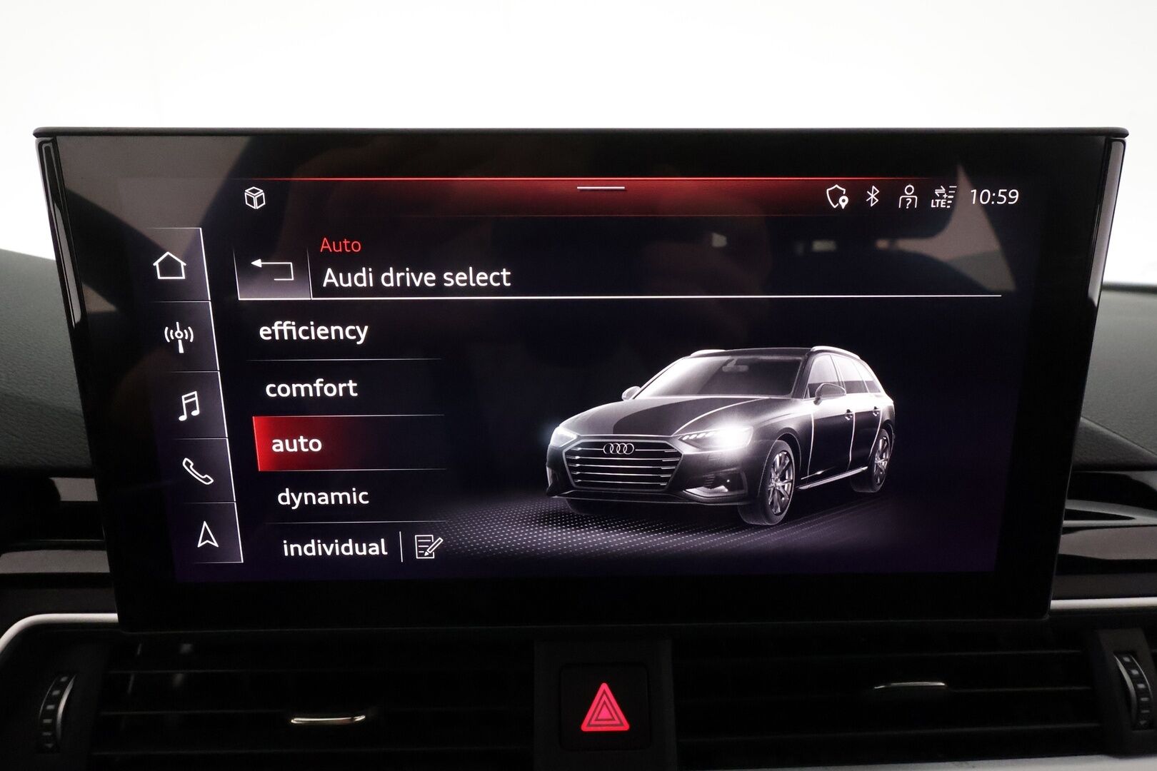 Audi A4 2021 Avant Business Advanced 45 TFSI 180 kW MHEV quattro S tronic **B&O / Koukku / Webasto / Adapt.vakkari / P.kamera** - 3,99 % KORKOTARJOUS TÄHÄN AUTOON - 1-om. Suomi-auto / S Line -sisäpaketti / Matrix LED / Apple&Android / Digimittaristo