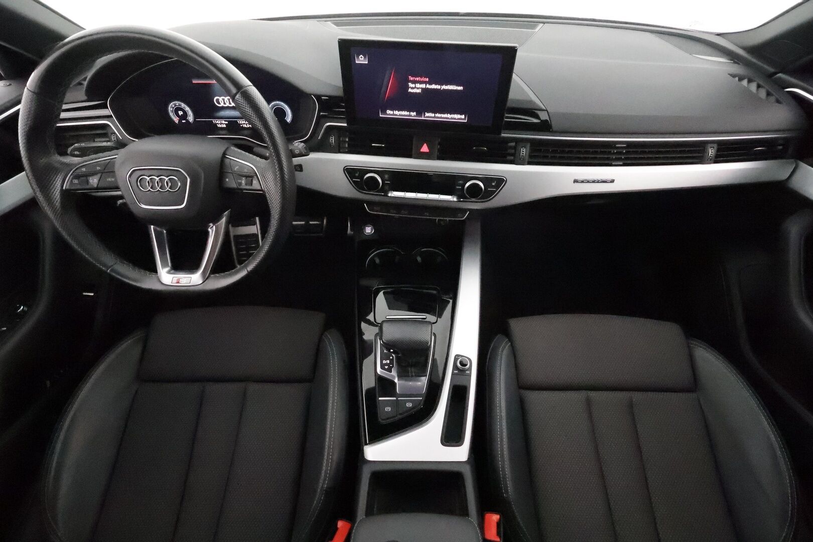 Audi A4 2021 Avant Business Advanced 45 TFSI 180 kW MHEV quattro S tronic **B&O / Koukku / Webasto / Adapt.vakkari / P.kamera** - 3,99 % KORKOTARJOUS TÄHÄN AUTOON - 1-om. Suomi-auto / S Line -sisäpaketti / Matrix LED / Apple&Android / Digimittaristo