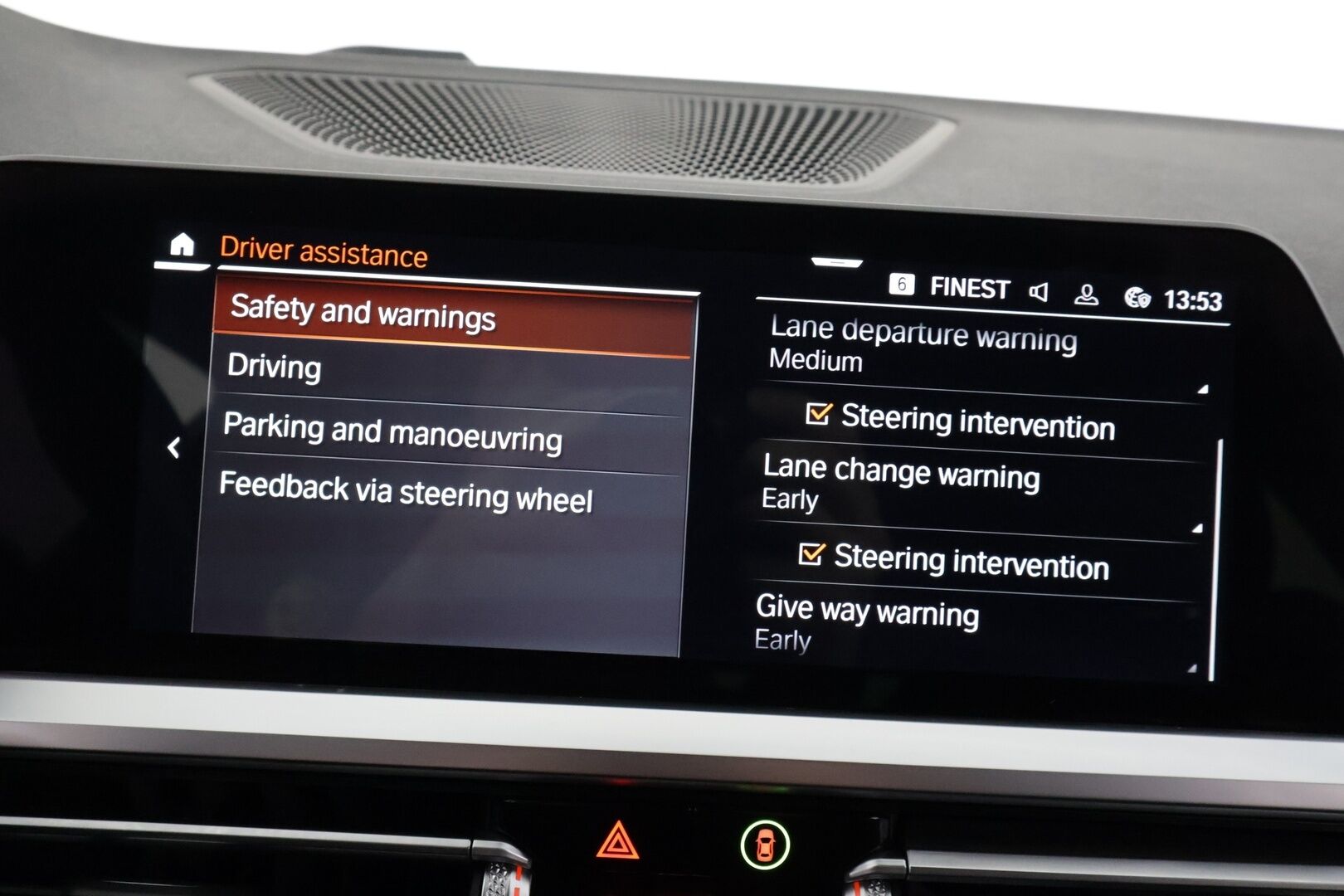 BMW 320 2021 G21 Touring 320d A xDrive Business M Sport MHEV - | Adapt.Vakkari | Webasto | Hifi | Peruutuskamera | Vetokoukku | Digimittaristo | Navi | TULOSSA |