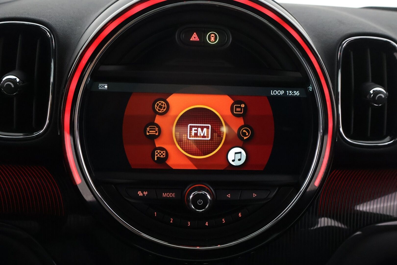 Mini Countryman 2018 Cooper SE ALL4 Plug-In Aut.** Panorama / H&K / Adapt.vakkari / P.kamera / Sporttinahat / Comfort access