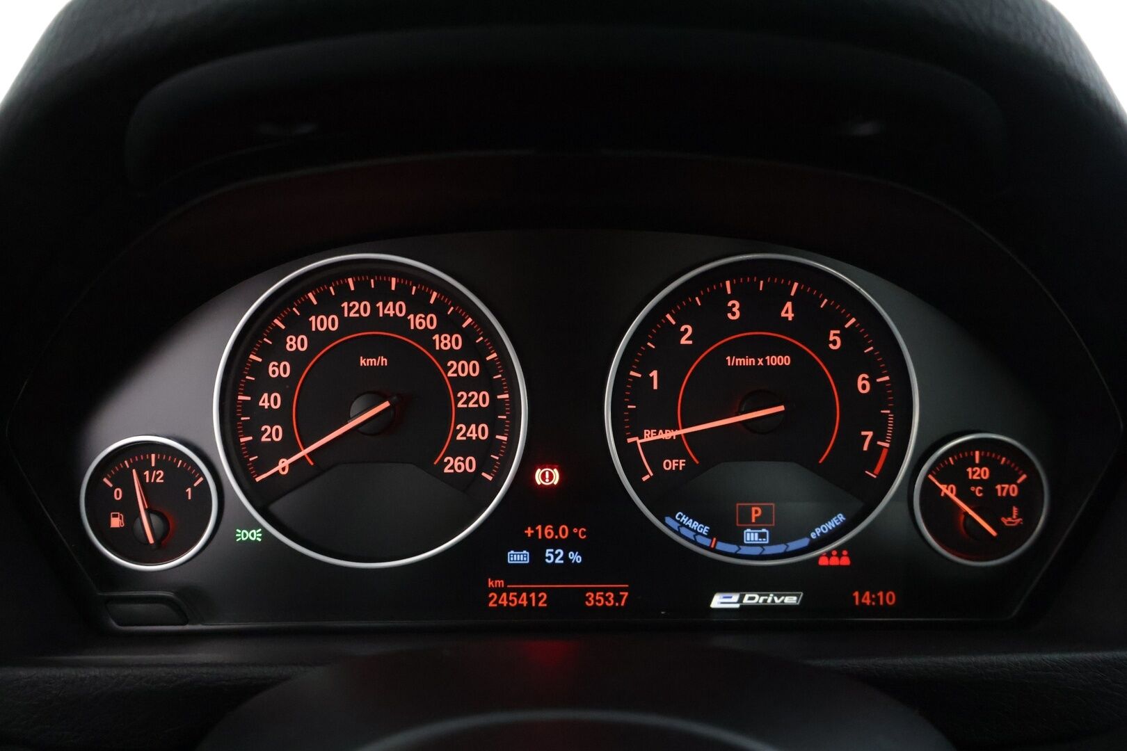 BMW 330 2017 F30 Sedan 330e A Business M Sport * Sporttinahat / Prof.Navi / Vakkari / Tutka * - Juuri huollettu merkkiliikkeessä!