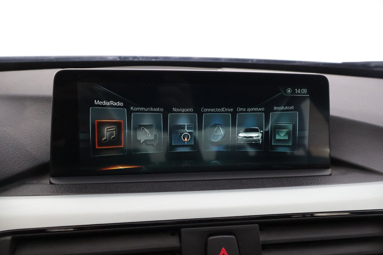 BMW 330 2017 F30 Sedan 330e A Business M Sport * Sporttinahat / Prof.Navi / Vakkari / Tutka * - Juuri huollettu merkkiliikkeessä!