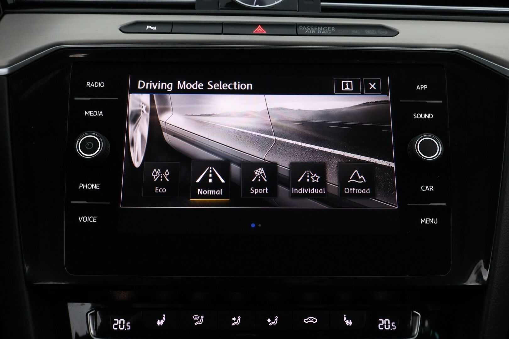 Volkswagen Passat 2017 Variant Alltrack 2,0 TDI 140 kW (190 hv) 4MOTION DSG-automaatti * Webasto / Adapt.Vakkari / Koukku / Nahkasisusta / Peruutuskamera - Matrix LED / Jakopää tehty / Juuri tullut Tampereelle! - HULLU BLACKWEEK KORKOTARJOUS 2,49%