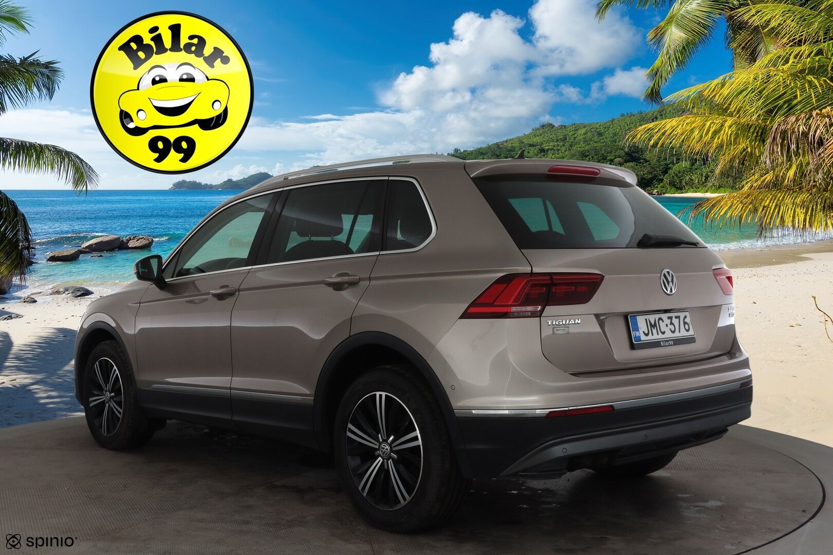 Volkswagen Tiguan 2017 Highline 2,0 TDI SCR 140 kW (190 hv) 4MOTION DSG * Webasto / Koukku / ACC / LED / P.kamera / Kaistavahti * - Kahdet renkaat aluvanteilla 