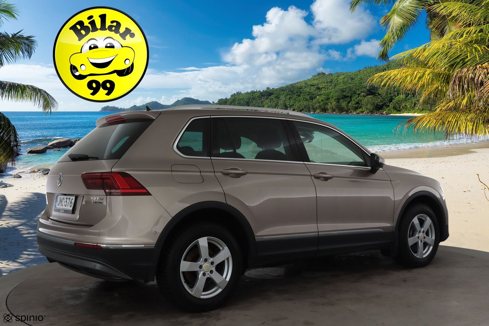 Volkswagen Tiguan 2017 Highline 2,0 TDI SCR 140 kW (190 hv) 4MOTION DSG * Webasto / Koukku / ACC / LED / P.kamera / Kaistavahti * - Kahdet renkaat aluvanteilla 