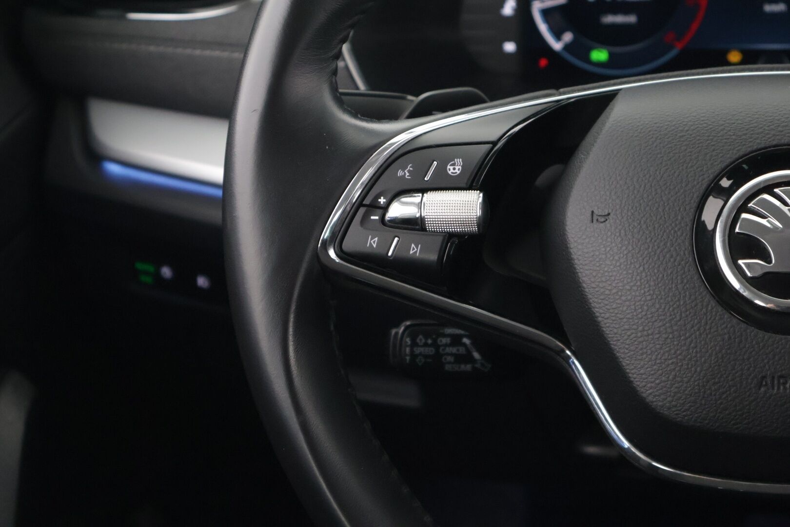 Skoda Octavia 2021 1,0 TSI Style eTEC DSG Autom. - *Lohko / Adapt.vakkari / Digimittaristo / Hud / Lane assist / P.kamera / Blis / Carplay / Koukku!*