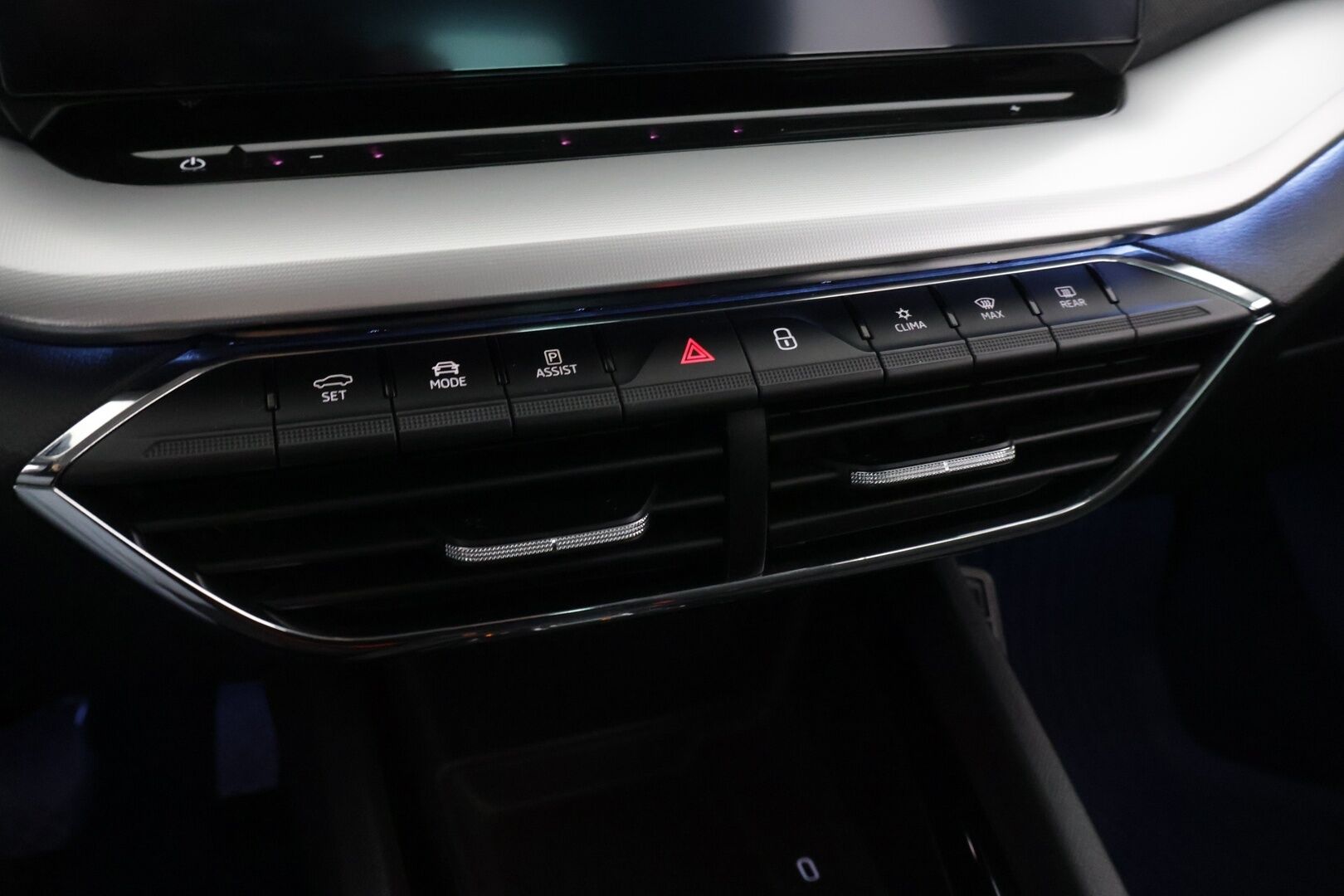 Skoda Octavia 2021 1,0 TSI Style eTEC DSG Autom. - *Lohko / Adapt.vakkari / Digimittaristo / Hud / Lane assist / P.kamera / Blis / Carplay / Koukku!*