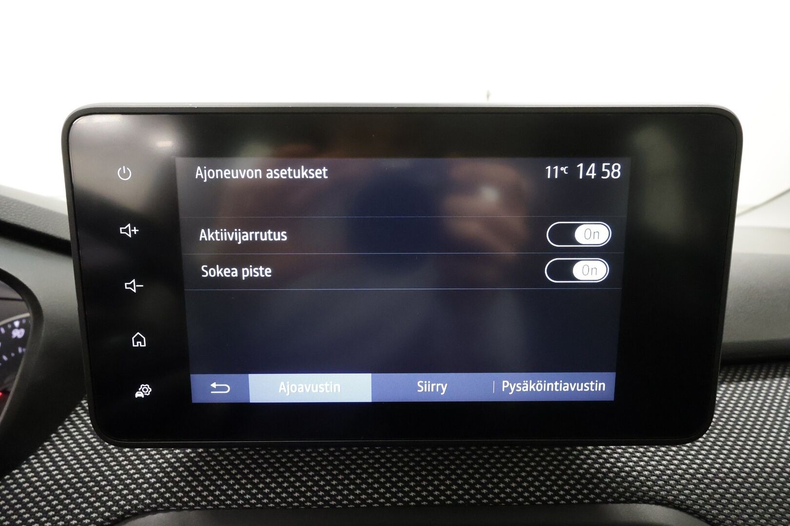 Dacia Sandero 2021 Stepway TCe 90 aut Comfort **Sisätilanlämmitin / LED / P.kamera / Navi / Kaistavahti / Katveavustin / Vakkari** - Suomi-auto / Kahdet Renkaat