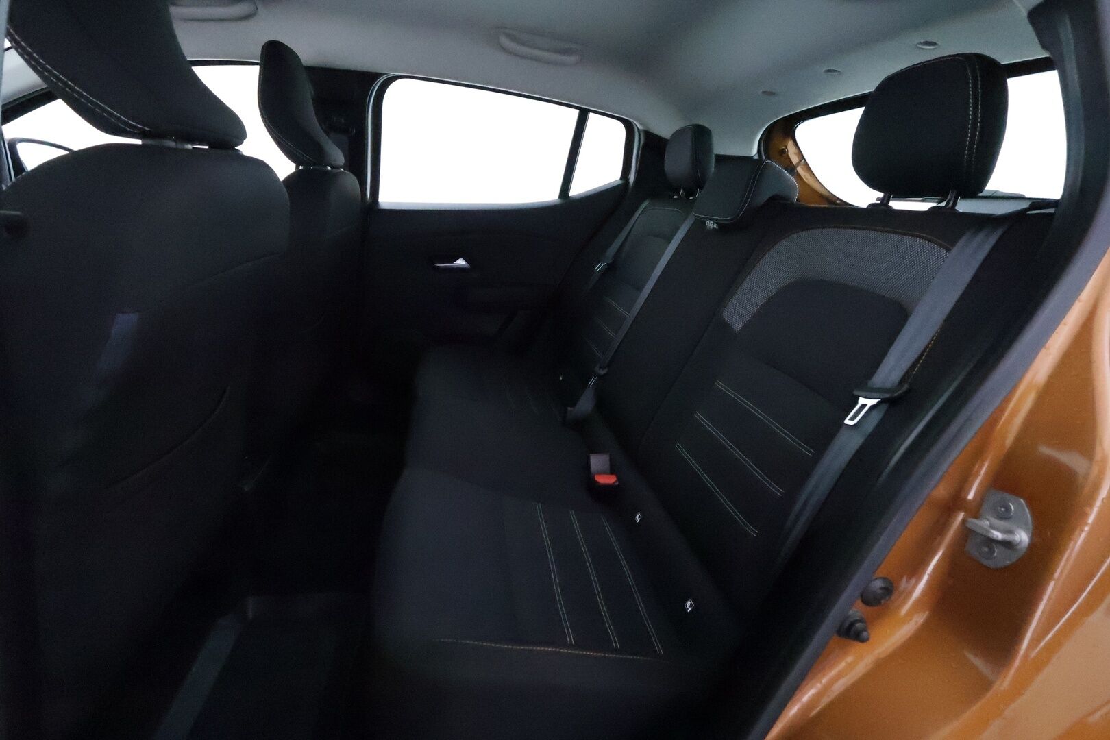 Dacia Sandero 2021 Stepway TCe 90 aut Comfort **Sisätilanlämmitin / LED / P.kamera / Navi / Kaistavahti / Katveavustin / Vakkari** - Suomi-auto / Kahdet Renkaat