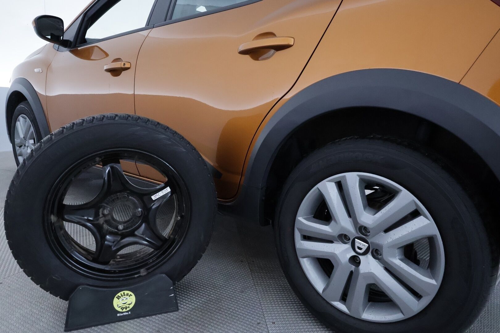 Dacia Sandero 2021 Stepway TCe 90 aut Comfort **Sisätilanlämmitin / LED / P.kamera / Navi / Kaistavahti / Katveavustin / Vakkari** - Suomi-auto / Kahdet Renkaat