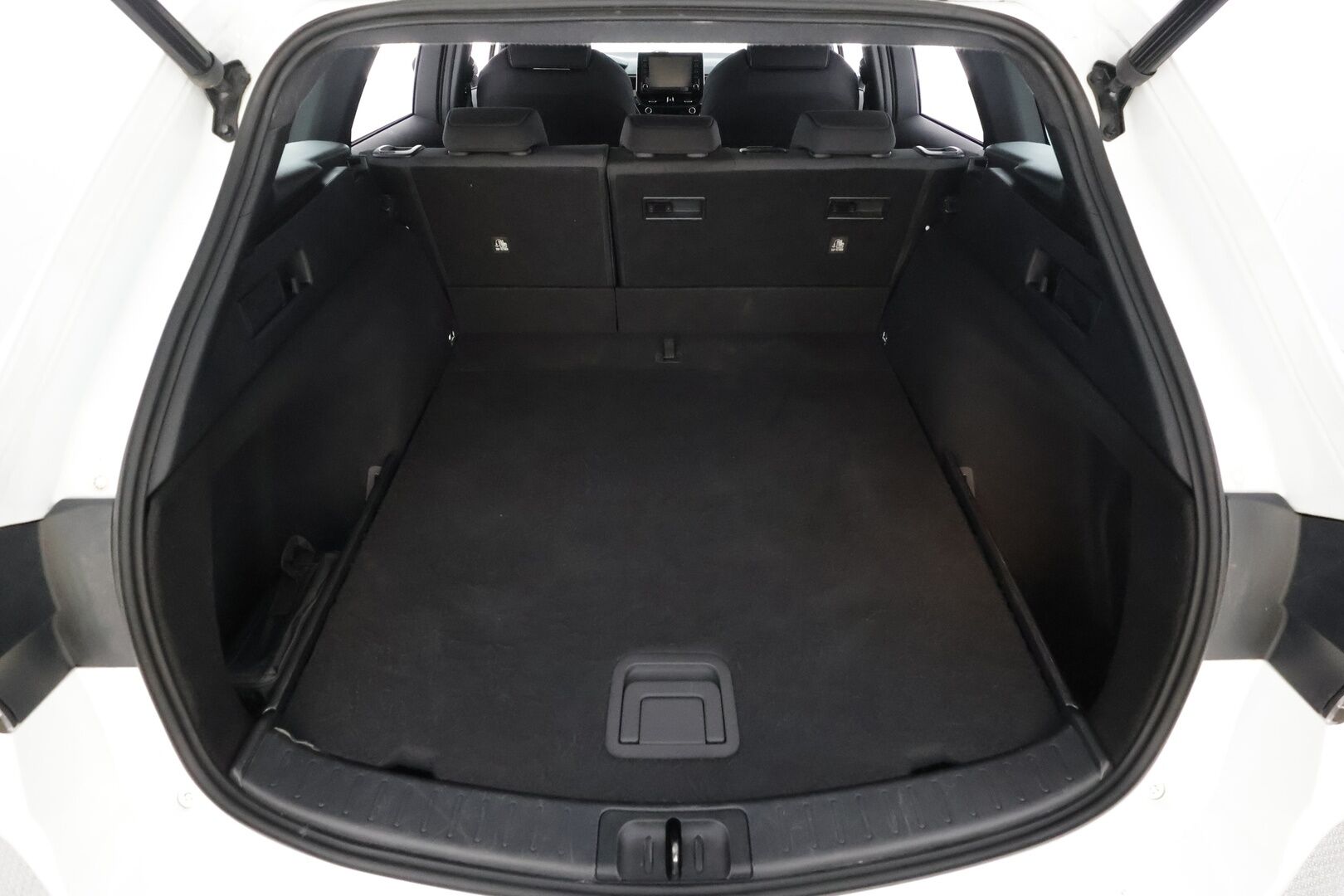 Toyota Corolla 2021 Touring Sports 1,8 Hybrid Active Edition - | ACC | LED | P.Kamera | Kaistavahti | Navi | Keyless | Apple&Android | Kahdet renkaat | Suomi-auto |