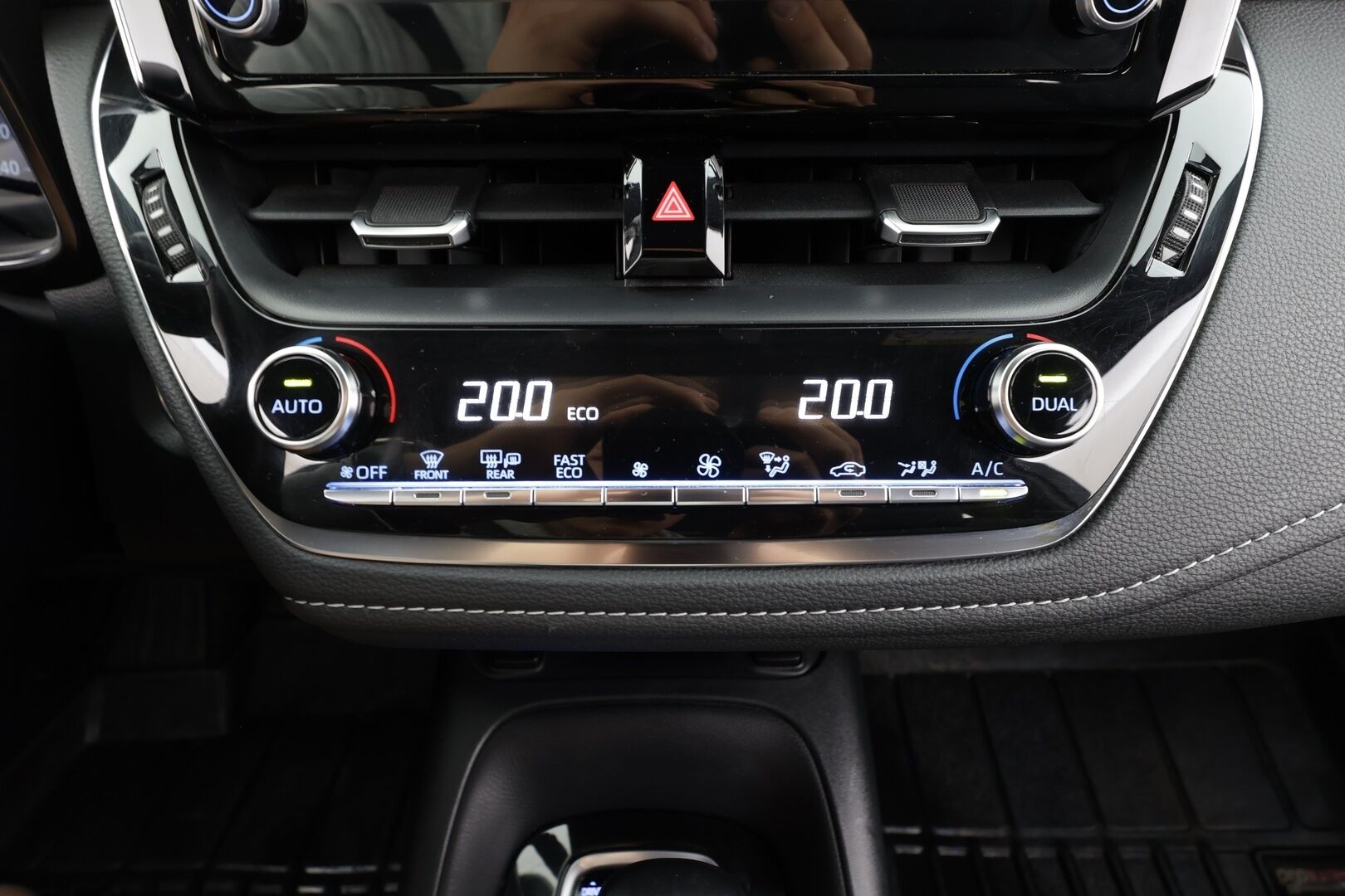Toyota Corolla 2021 Touring Sports 1,8 Hybrid Active Edition - | ACC | LED | P.Kamera | Kaistavahti | Navi | Keyless | Apple&Android | Kahdet renkaat | Suomi-auto |