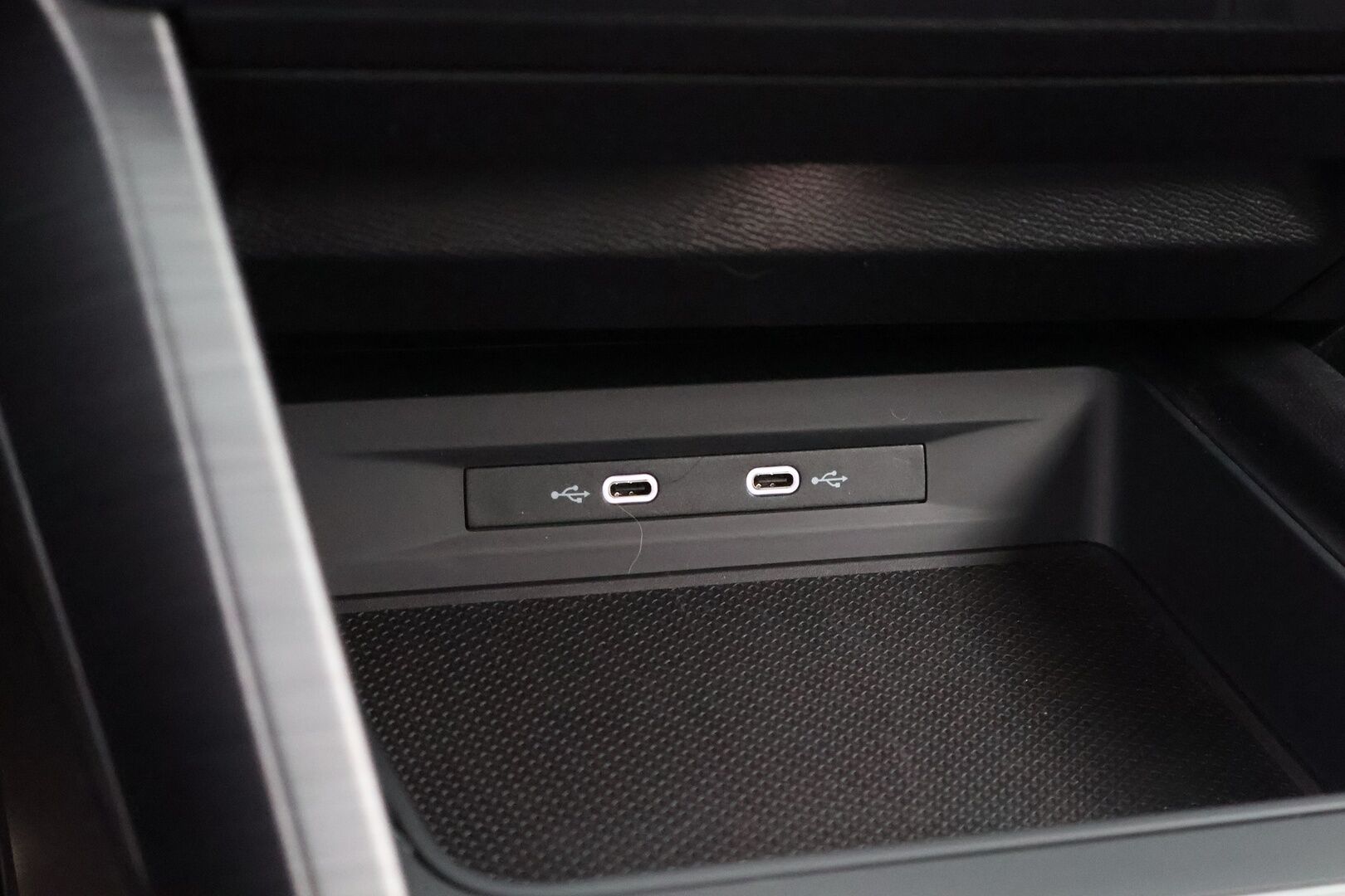 Cupra Formentor 2021 VZ 1.4 PHEV 180 kW e-HYBRID DSG - Suomiauto / Adapt.Vakkari / P.Kamera / Vetokoukku / Ratinlämmitin / Muistipenkki / Keyless / Juuri saapunut Tampereelle!