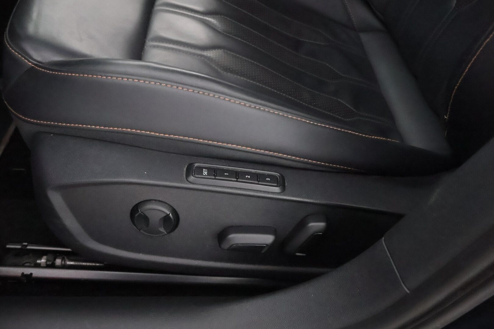 Cupra Formentor 2021 VZ 1.4 PHEV 180 kW e-HYBRID DSG - Suomiauto / Adapt.Vakkari / P.Kamera / Vetokoukku / Ratinlämmitin / Muistipenkki / Keyless / Juuri saapunut Tampereelle!
