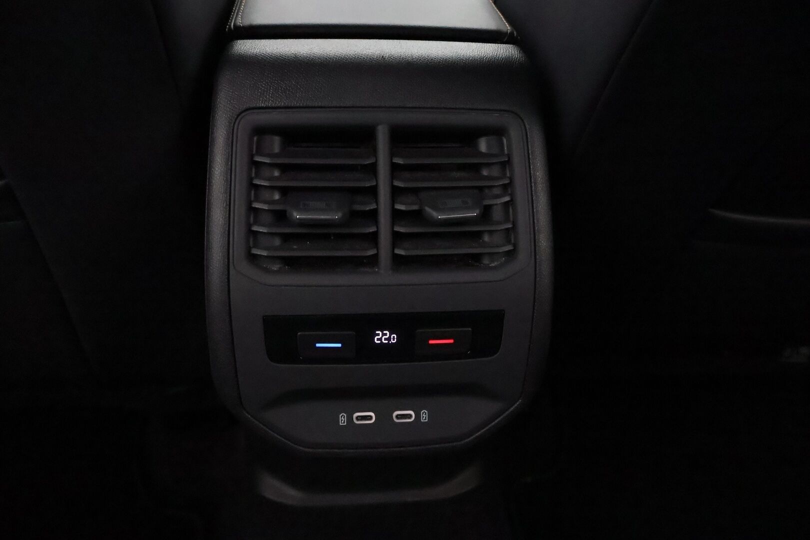 Cupra Formentor 2021 VZ 1.4 PHEV 180 kW e-HYBRID DSG - Suomiauto / Adapt.Vakkari / P.Kamera / Vetokoukku / Ratinlämmitin / Muistipenkki / Keyless / Juuri saapunut Tampereelle!