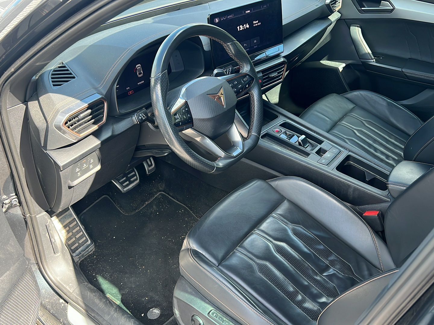 Cupra Formentor 2021 VZ 1.4 PHEV 180 kW e-HYBRID DSG - Suomiauto / Adapt.Vakkari / P.Kamera / Vetokoukku / Ratinlämmitin / Muistipenkki / Keyless / Juuri saapunut Tampereelle!