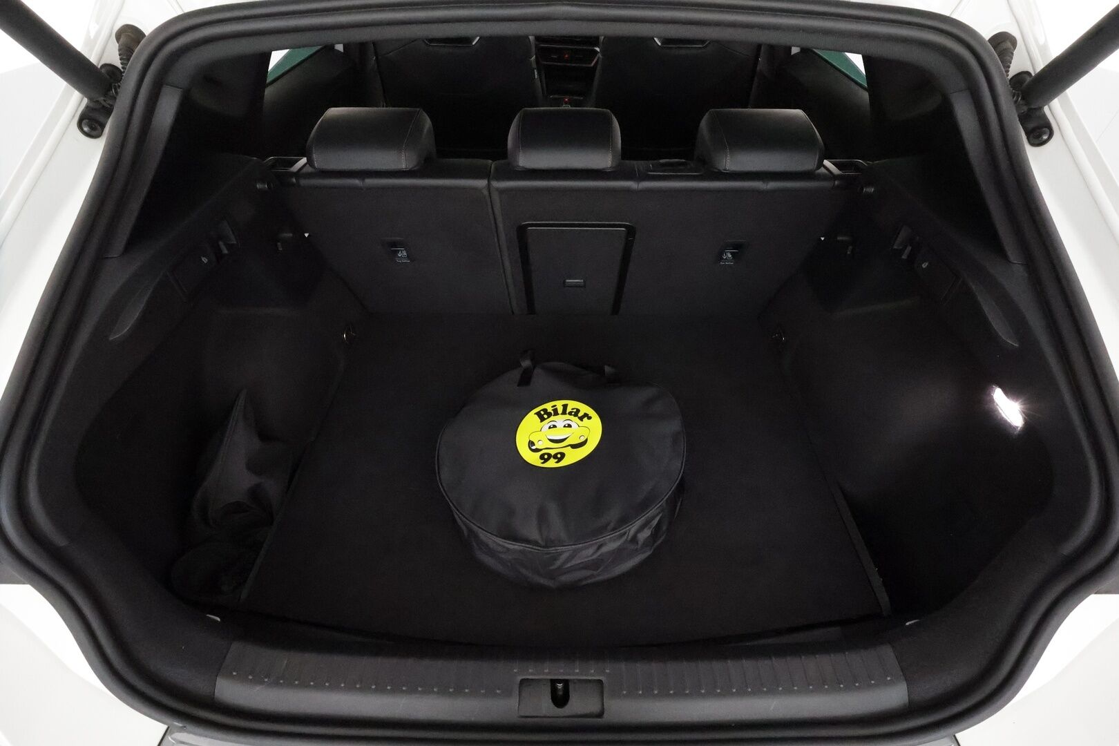 Cupra Formentor 2021 VZ 1.4 PHEV 180 kW e-HYBRID DSG **Adapt.vakkari / Koukku / P.kamera / Digimittaristo / KeylessGo / Sporttipenkit** - Suomi-auto / Kahdet renkaat aluvanteilla
