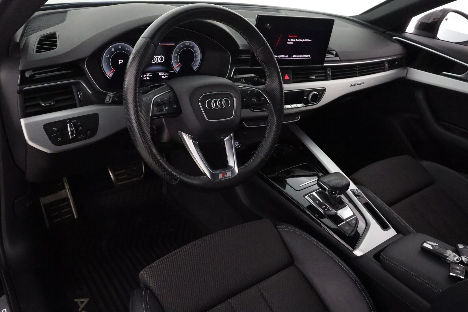 Audi A4 2021 Avant Business Advanced 40 TFSI 150 kW MHEV quattro S tronic **Adapt. vakkari / Webasto / Matrix / P.kamera / Koukku** - 3,99 % KORKOTARJOUS TÄHÄN AUTOON - 1-om. Suomi-auto / Sporttipenkit / Digimittaristo