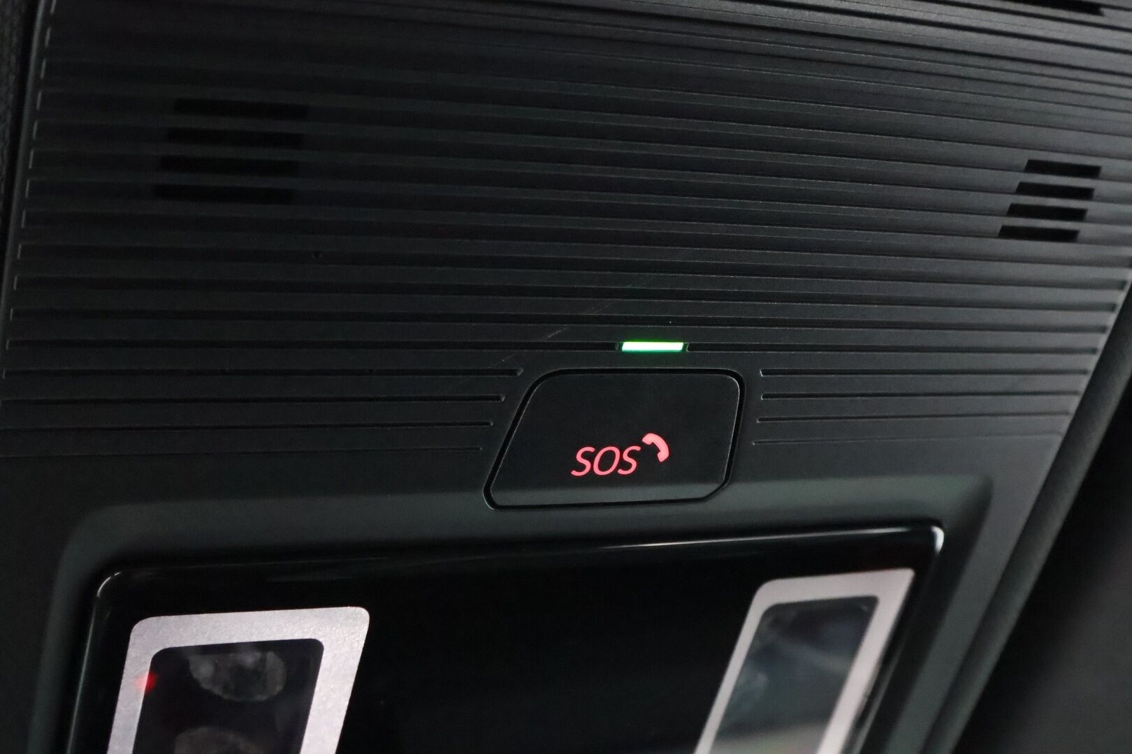 Volkswagen ID.3 2021 Pro Business 107 kW, akku 58 kWh  * Lämpöpumppu / Adapt. Vakkari / Matrix LED/ P.Kamera / KeyLess / Pyöräkoukku! * - Suomiauto / 2x Hyvät Renkaat / Merkkiliikkeessä huollettu! - HULLUT BLACKWEEK JATKOT - KORKOTARJOUS 2,49%