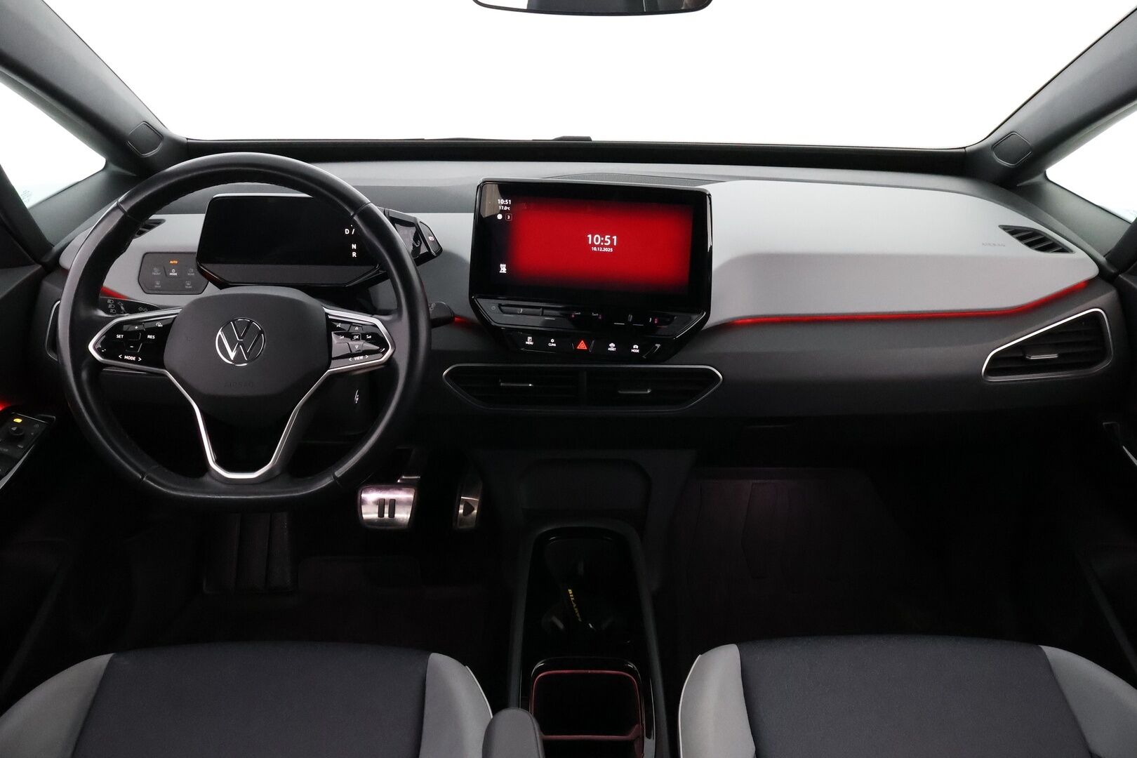 Volkswagen ID.3 2021 Pro Business 107 kW, akku 58 kWh  * Lämpöpumppu / Adapt. Vakkari / Matrix LED/ P.Kamera / KeyLess / Pyöräkoukku! * - Suomiauto / 2x Hyvät Renkaat / Merkkiliikkeessä huollettu! - HULLUT BLACKWEEK JATKOT - KORKOTARJOUS 2,49%