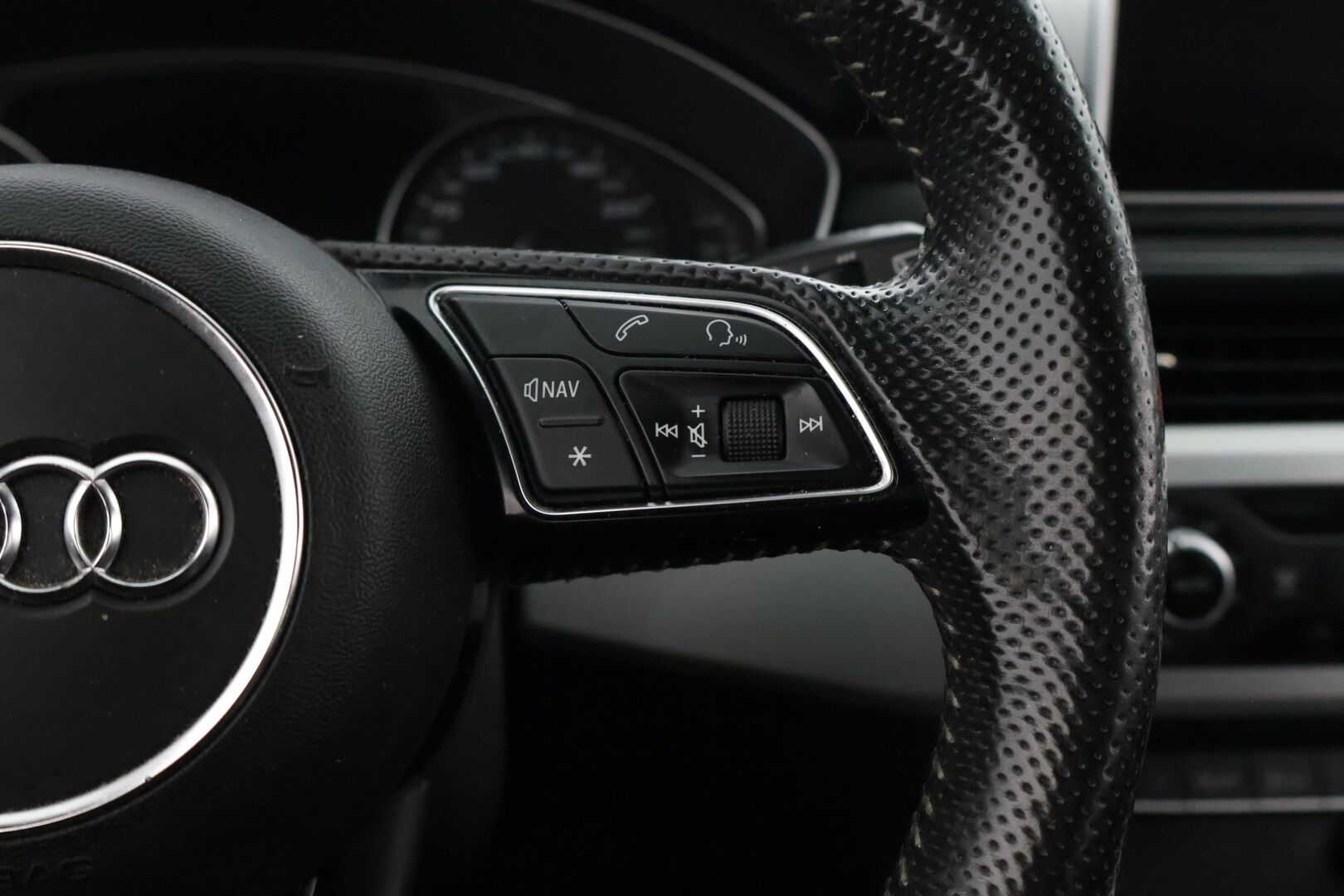 Audi A4 2017 Avant Quattro S-line 3,0 TDI 160kW *ACC / Navi / Tutkat / Sporttipenkit* - *Kahdet renkaat!* - HULLU BLACKWEEK KORKOTARJOUS 2,49%