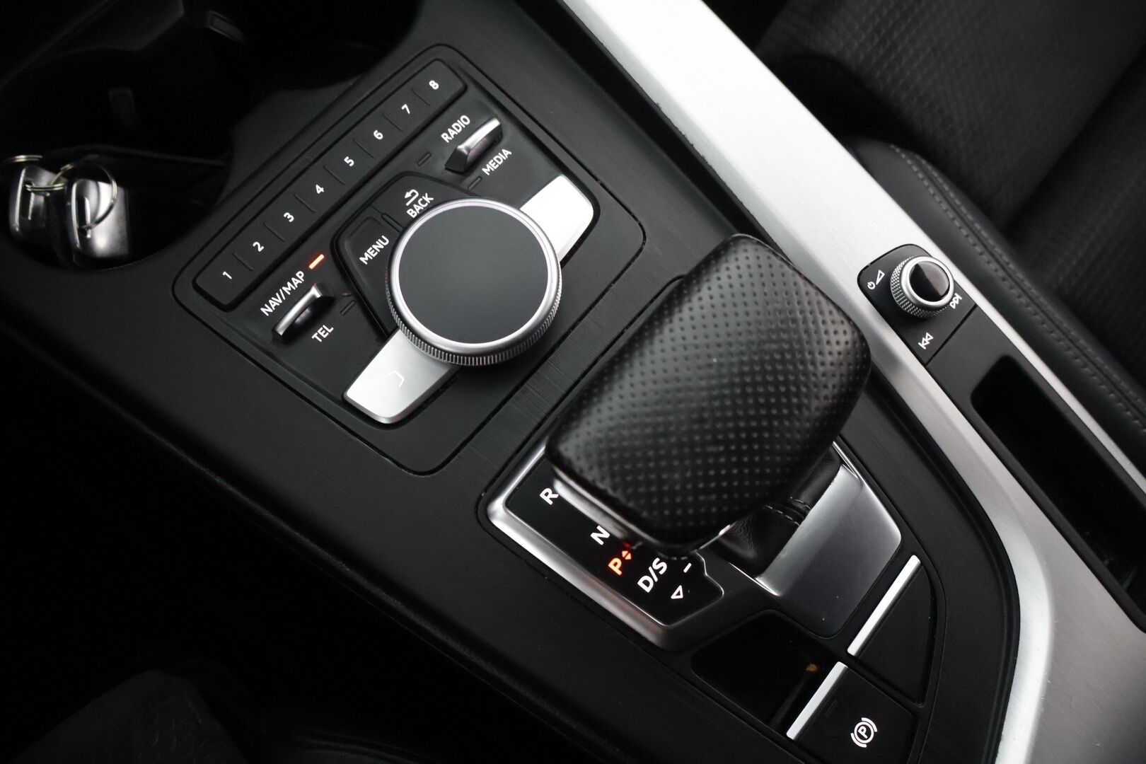 Audi A4 2017 Avant Quattro S-line 3,0 TDI 160kW *ACC / Navi / Tutkat / Sporttipenkit* - *Kahdet renkaat!* - HULLU BLACKWEEK KORKOTARJOUS 2,49%