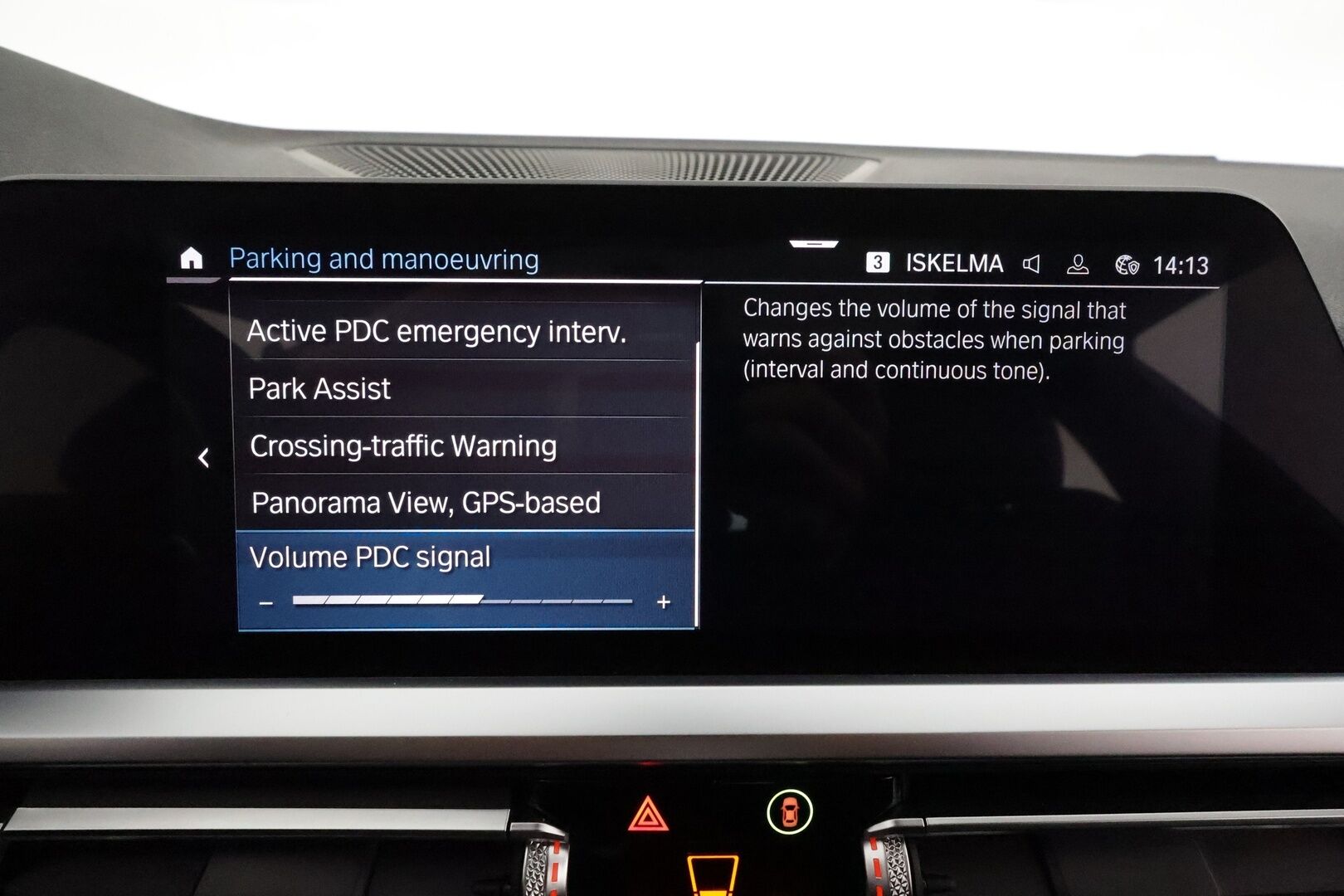 BMW 330 2020 G20 330e M-Sport *ACC / HUD / Laser / Muistipenkki / 360° / Lasikattoluukku / Comfort Access / Hifi / Navi / Koukku* - Adaptiivinen M Sport alusta / Kahdet renkaat aluvanteilla / Huippuvarusteet!