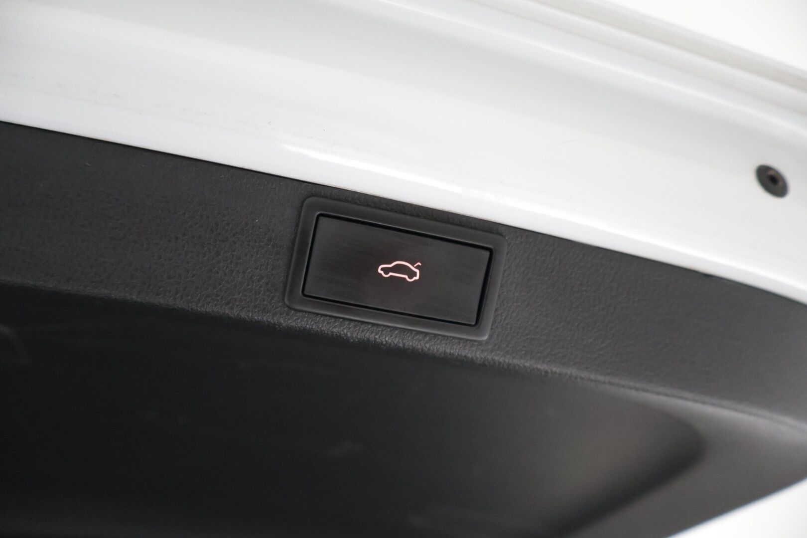 Skoda Octavia 2021 Combi 1,0 TSI Style eTEC DSG Autom. - ACC | Webasto  | Digimittaristo | P.Kamera | Navi | Keyless | Langaton lataus | Ambient | 1.OM Suomi-auto | Koukku | 2x Renkaat