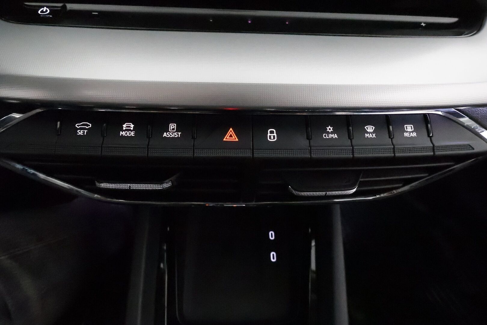 Skoda Octavia 2021 Combi 1,5 TSI Style eTEC DSG **Webasto / Koukku / Adapt.vakkari / Matrix-LED / P.Kamera / Navi / Kaistavahti / Keyless** - 1-om Suomi-auto / Kahdet Renkaat / Merkkihuollettu!