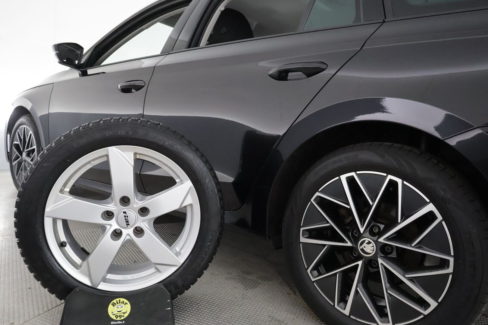 Skoda Octavia 2021 Combi 1,5 TSI Style eTEC DSG **Webasto / Koukku / Adapt.vakkari / Matrix-LED / P.Kamera / Navi / Kaistavahti / Keyless** - Hyvät Style varusteet / 1-om Suomi-auto / Kahdet Renkaat / Merkkihuollettu! - HULLU BLACKWEEK KORKOTARJOUS 2,49%