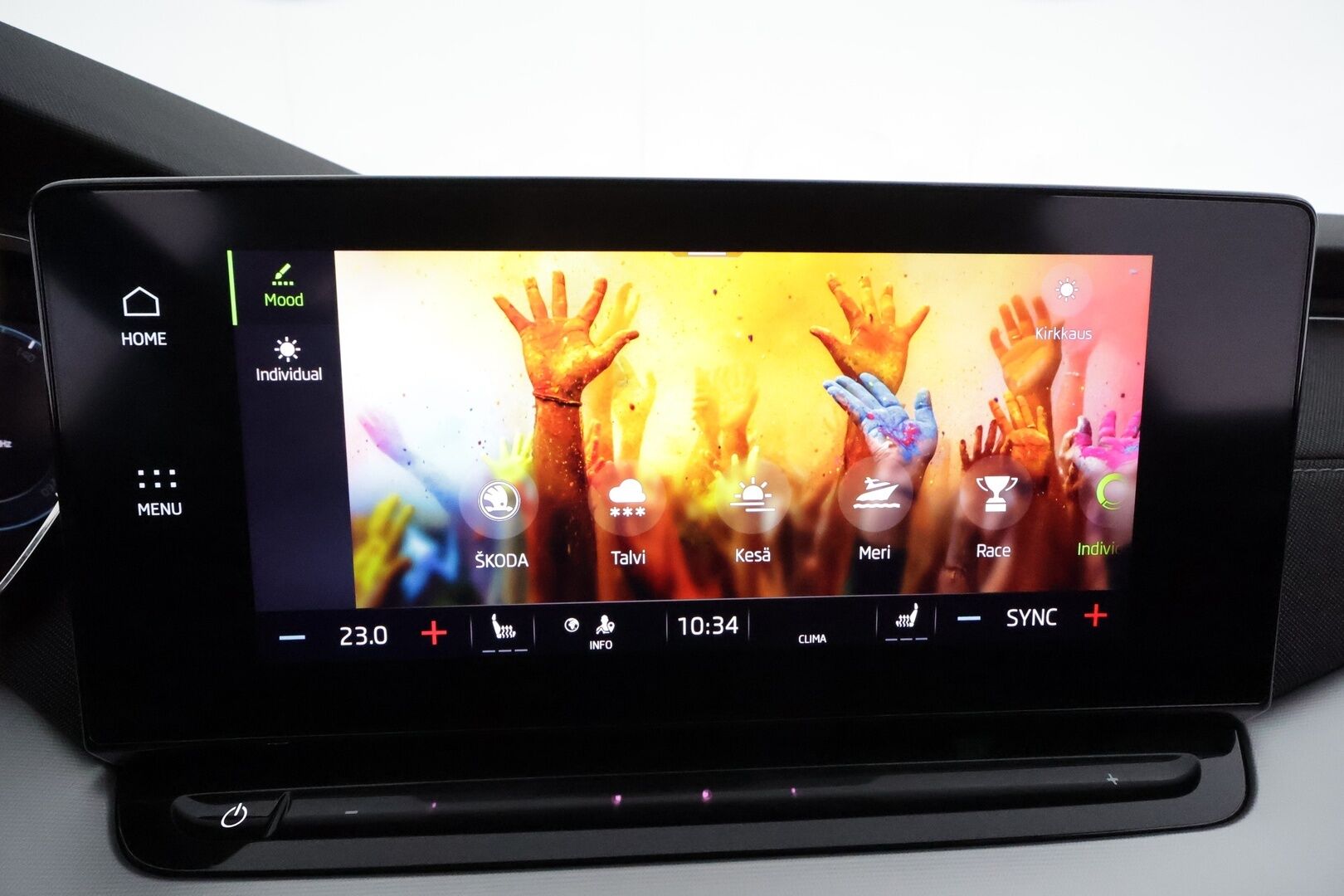 Skoda Octavia 2021 Combi 1,5 TSI Style eTEC DSG **Webasto / Koukku / Adapt.vakkari / Matrix-LED / P.Kamera / Navi / Kaistavahti / Keyless** - Hyvät Style varusteet / 1-om Suomi-auto / Kahdet Renkaat / Merkkihuollettu! - HULLU BLACKWEEK KORKOTARJOUS 2,49%