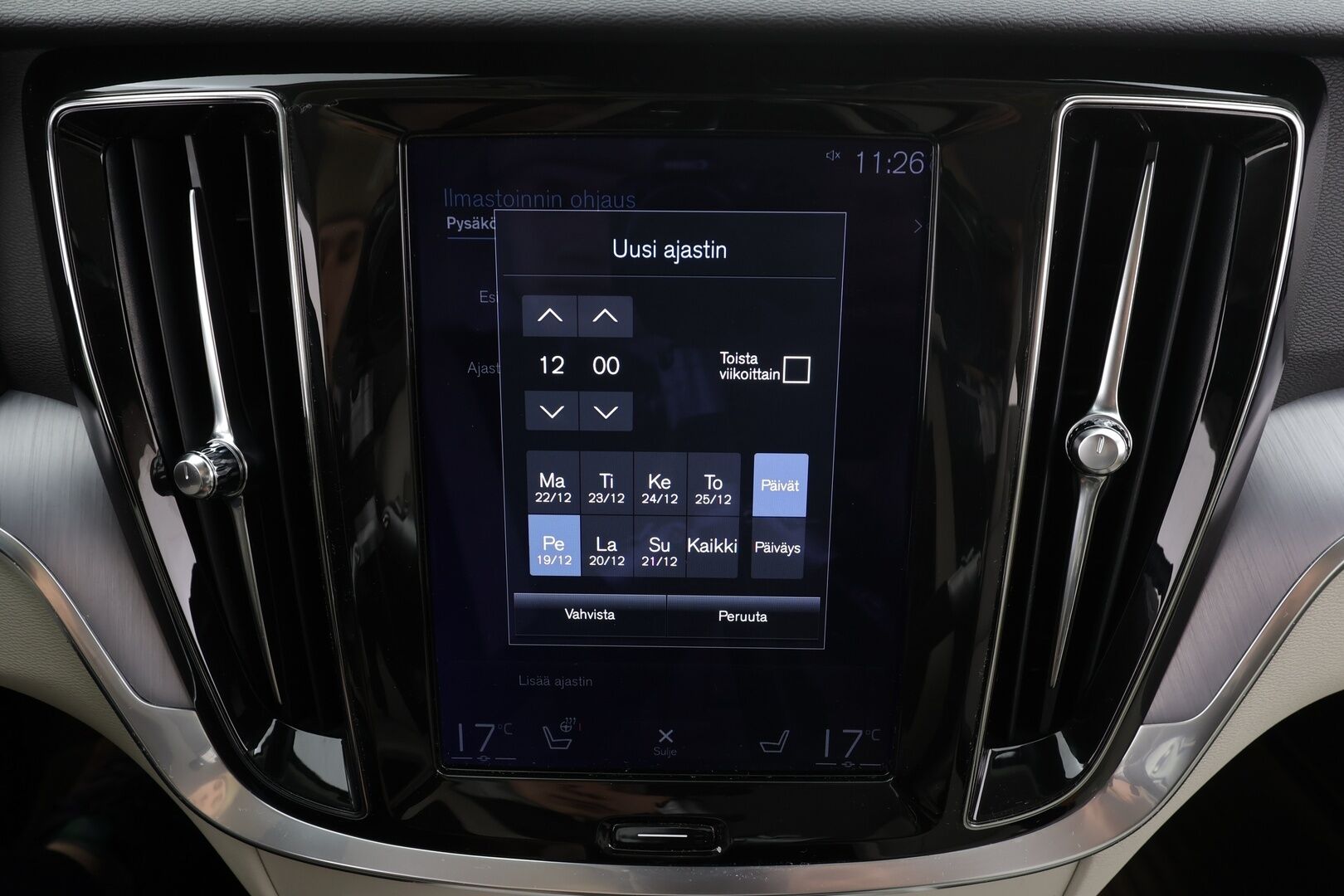 Volvo V60 2022 B4 MHEV Business aut * Webasto / Koukku / ACC / Full-LED / P.kamera / Nahkaverhoilu / Navi / Kaistavahti / Keyless * - Juuri huollettu siistikuntoinen 1-omisteinen Suomiauto hyvillä varusteilla ja kaksilla renkailla!