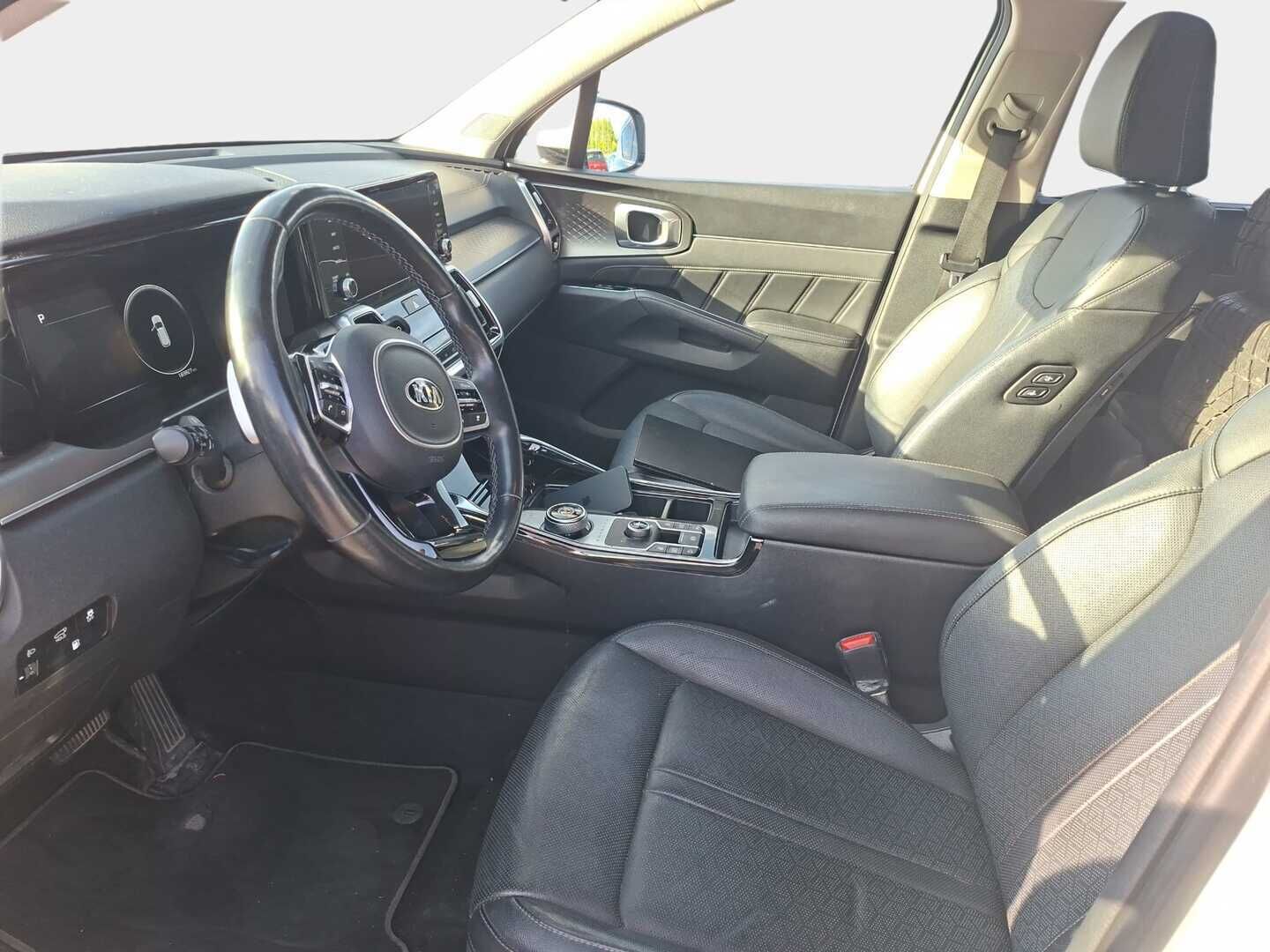 Kia Sorento 2021 1,6 T-GDI Hybrid AWD Business AT 7P - ACC | 7-paikkainen | 1.om Suomi-auto | Nahkaverhoilu | Sähköpenkit | Digimittaristo | P.kamera | Keyless | LED | 2x renkaat aluvantein | Sähkökontti | 