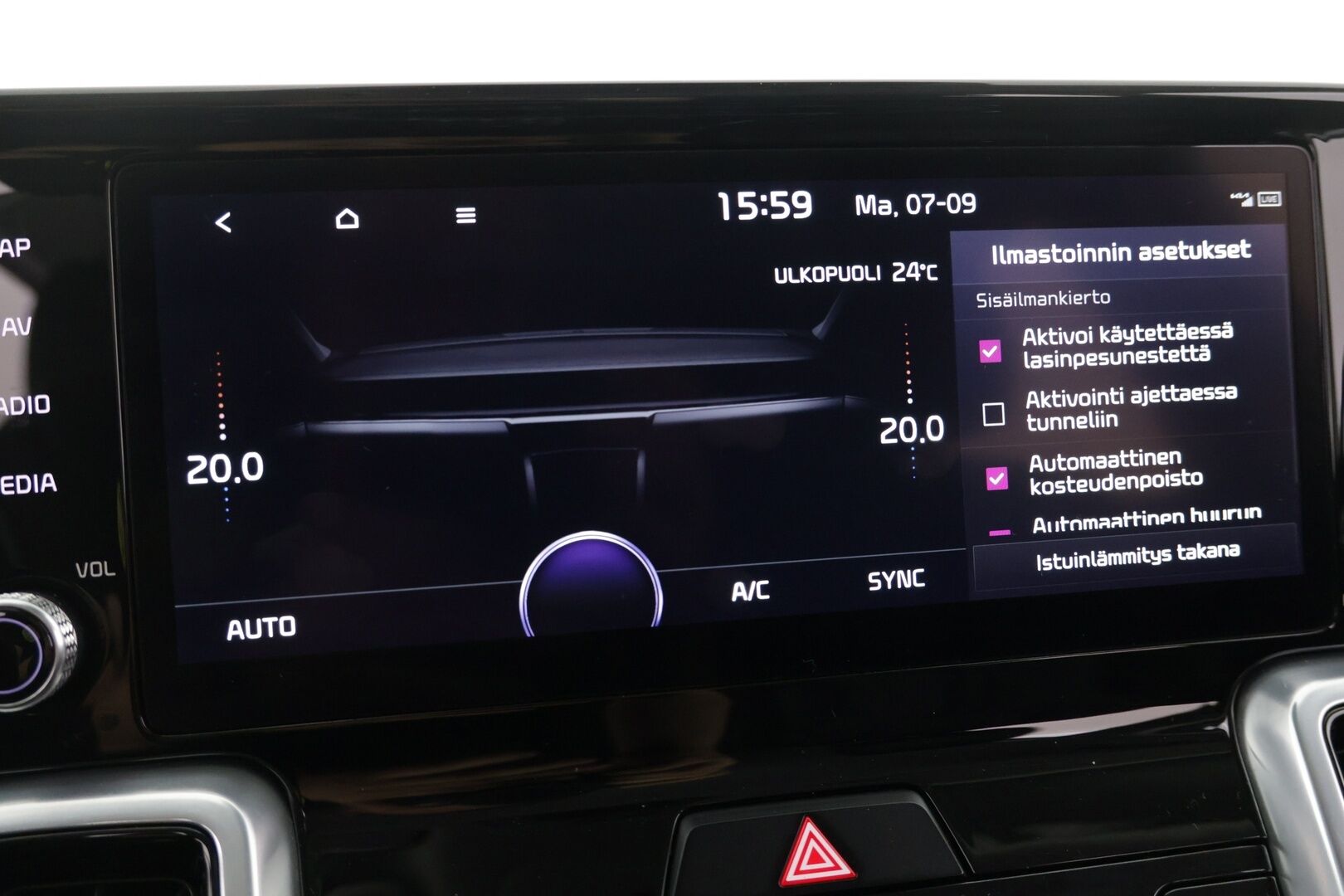 Kia Sorento 2021 1,6 T-GDI Hybrid AWD Business AT 7P - ACC | 7-paikkainen | 1.om Suomi-auto | Nahkaverhoilu | Sähköpenkit | Digimittaristo | P.kamera | Keyless | LED | 2x renkaat aluvantein | Sähkökontti | 