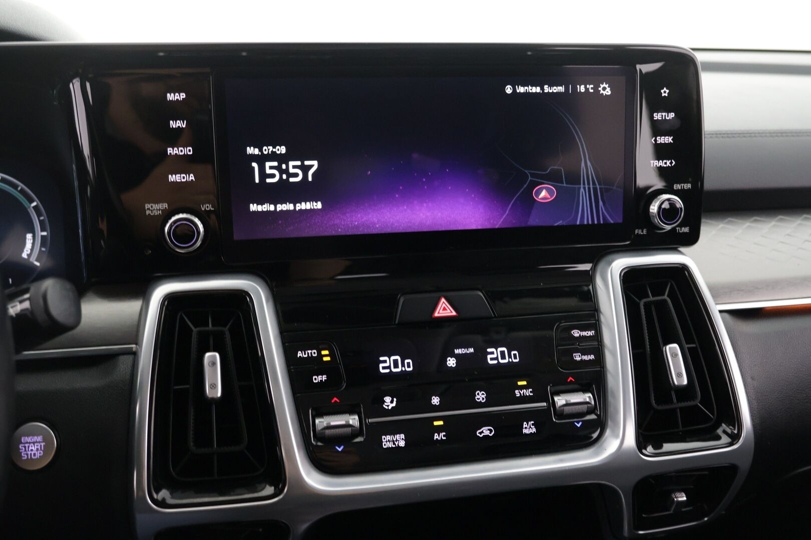Kia Sorento 2021 1,6 T-GDI Hybrid AWD Business AT 7P - ACC | 7-paikkainen | 1.om Suomi-auto | Nahkaverhoilu | Sähköpenkit | Digimittaristo | P.kamera | Keyless | LED | 2x renkaat aluvantein | Sähkökontti | 