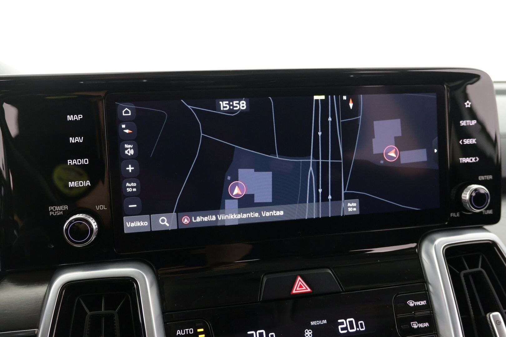 Kia Sorento 2021 1,6 T-GDI Hybrid AWD Business AT 7P - ACC | 7-paikkainen | 1.om Suomi-auto | Nahkaverhoilu | Sähköpenkit | Digimittaristo | P.kamera | Keyless | LED | 2x renkaat aluvantein | Sähkökontti | 