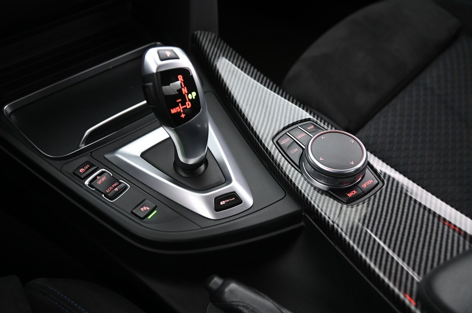 BMW 330 2017 F30 Sedan 330e A Business M-Sport iPerformance**Vossen / Hifit / Proff navi / Shadowline* - *2x renkaat&vanteet*