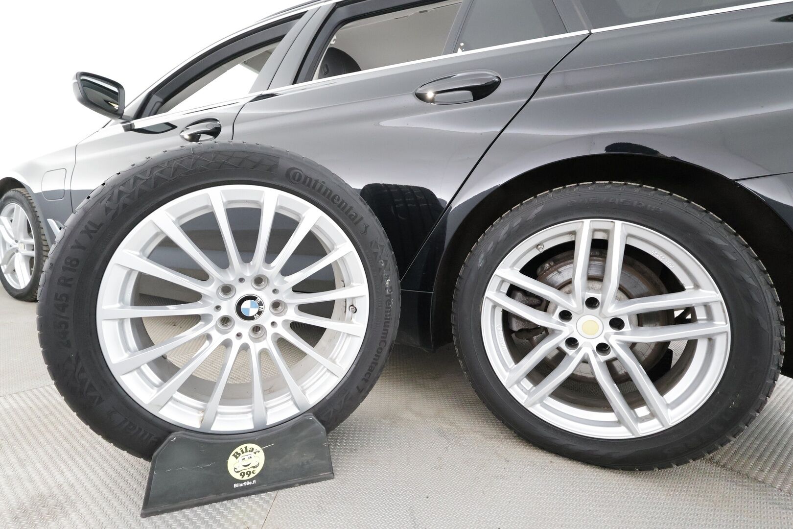 BMW 530 2021 G31 Touring 530e xDrive A Charged Edition * Koukku / Vakkari / P.kamera / Sporttinahat / Navi / LED / Sähköluukku * - 1.Om Suomi-auto / Kahdet renkaat aluvanteilla