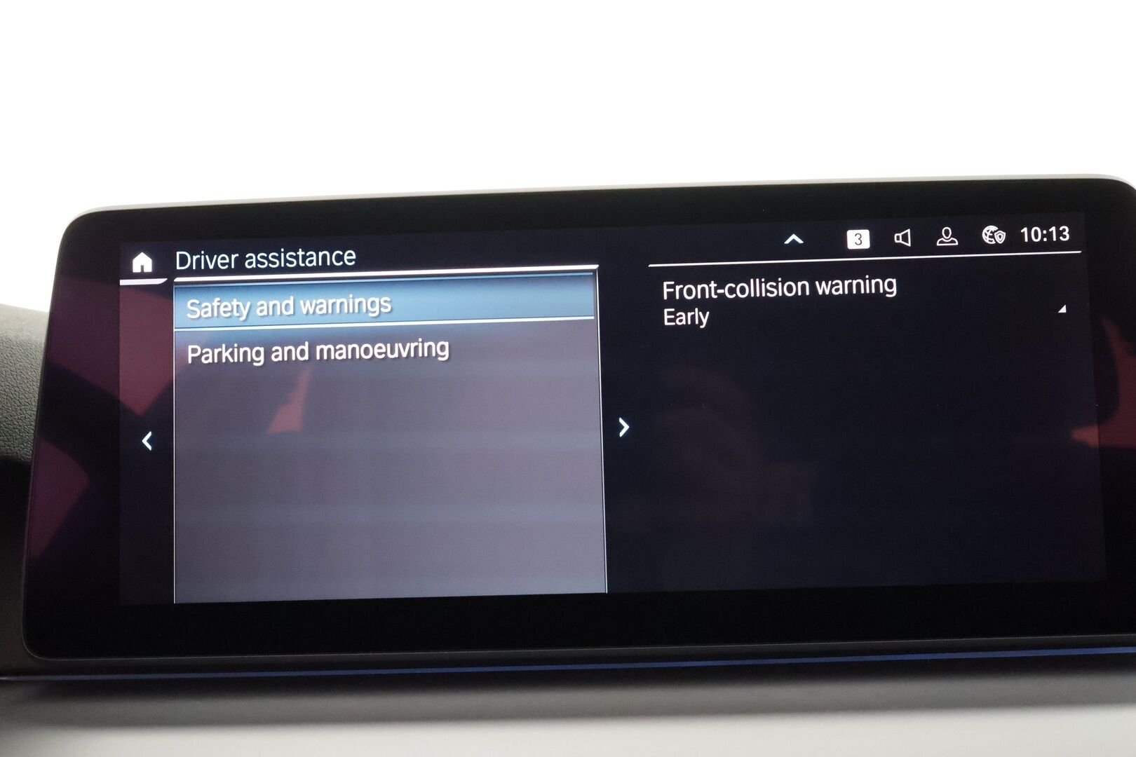 BMW 530 2021 G31 Touring 530e xDrive A Charged Edition * Koukku / Vakkari / P.kamera / Sporttinahat / Navi / LED / Sähköluukku * - 1.Om Suomi-auto / Kahdet renkaat aluvanteilla