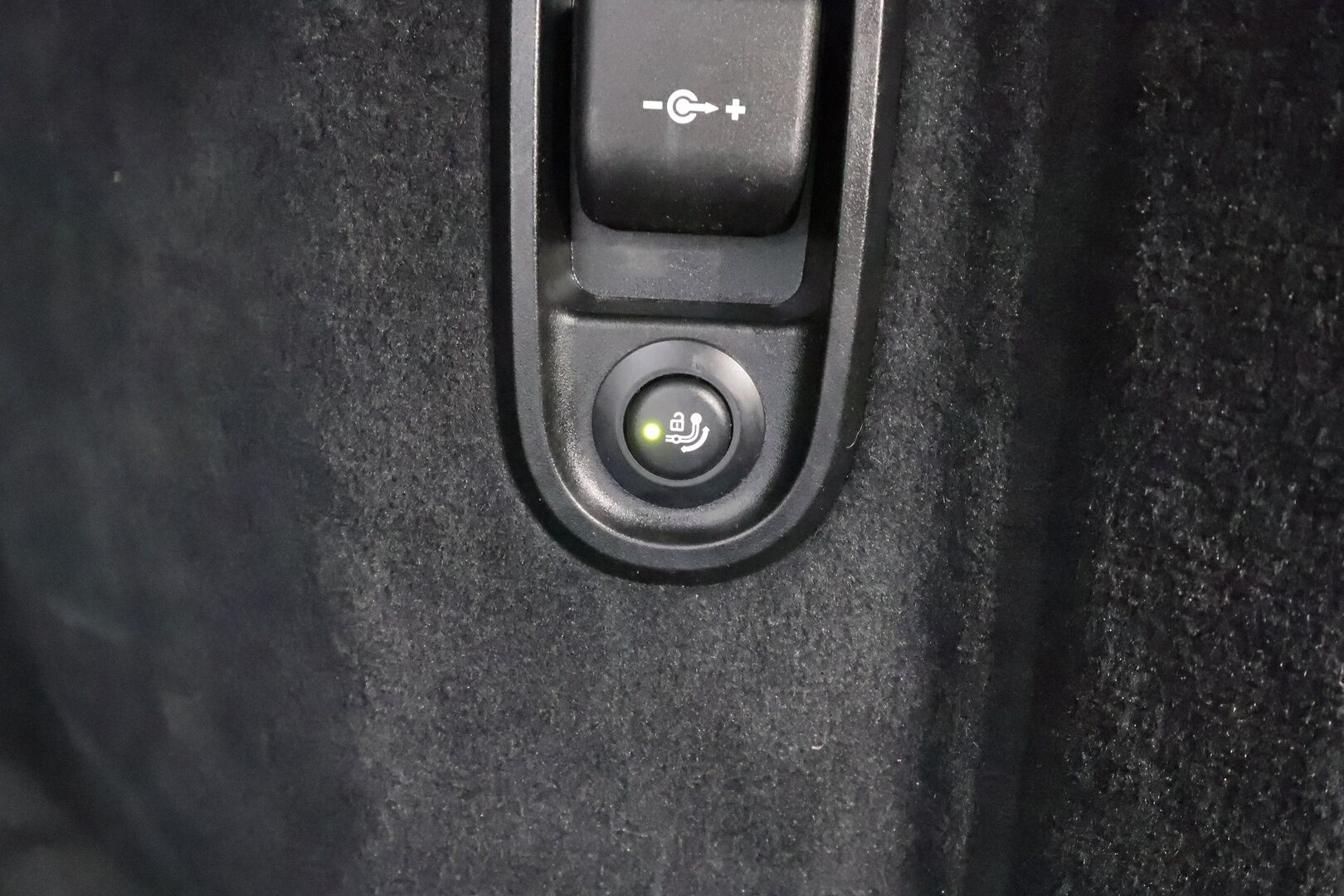 BMW 530 2021 G31 Touring 530e xDrive A Charged Edition * Koukku / Vakkari / P.kamera / Sporttinahat / Navi / LED / Sähköluukku * - 1.Om Suomi-auto / Kahdet renkaat aluvanteilla