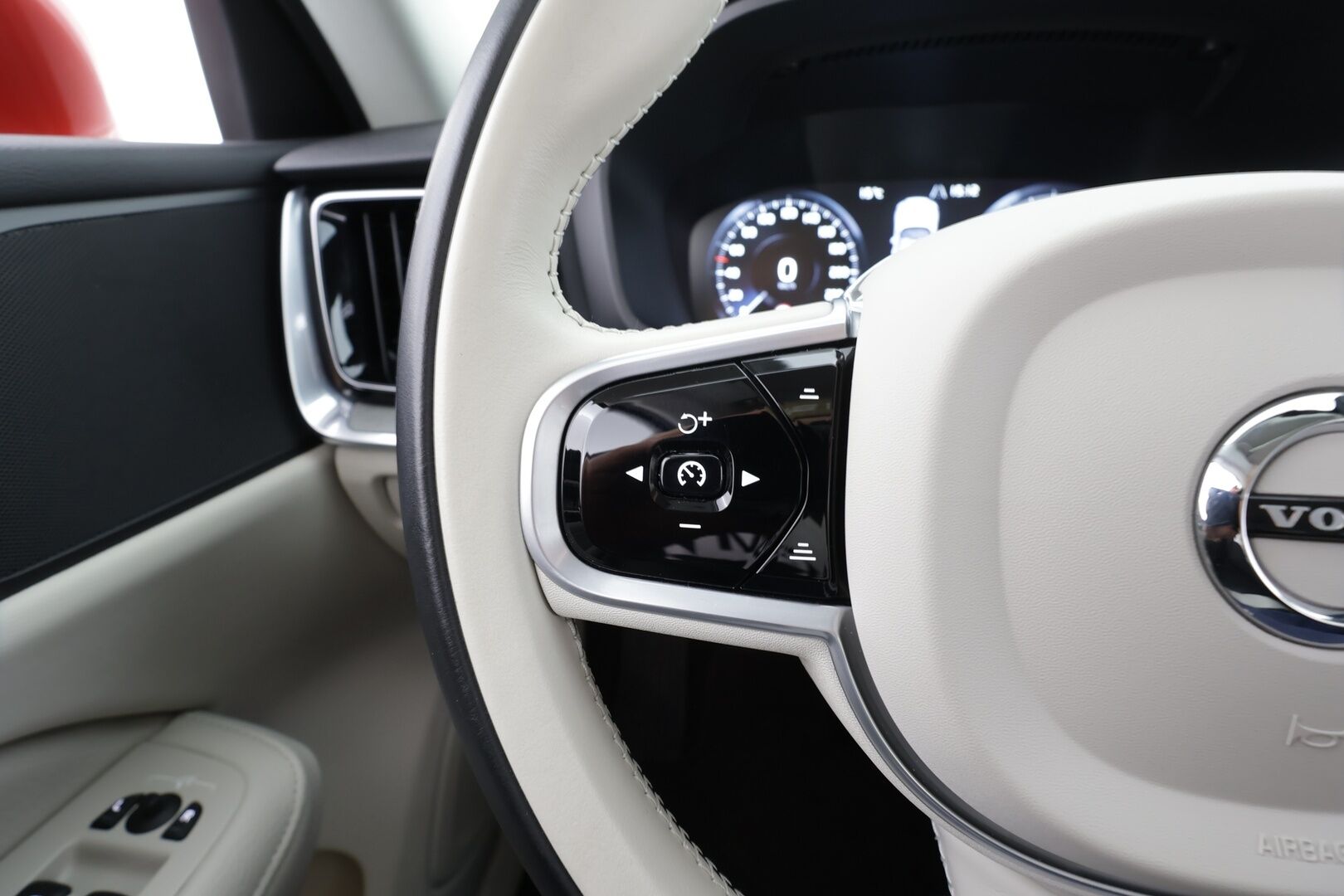 Volvo S60 2021 B5 MHEV Business Inscription aut * Webasto / ACC / Full-LED / P.Kamera / Sportpenkki Muistilla / Navi / Kaistavahti * - 1-om Suomi-auto / Kahdet renkaat / Merkkihuollettu! - HULLUT VÄLIPÄIVÄT KORKOTARJOUS 2,49%