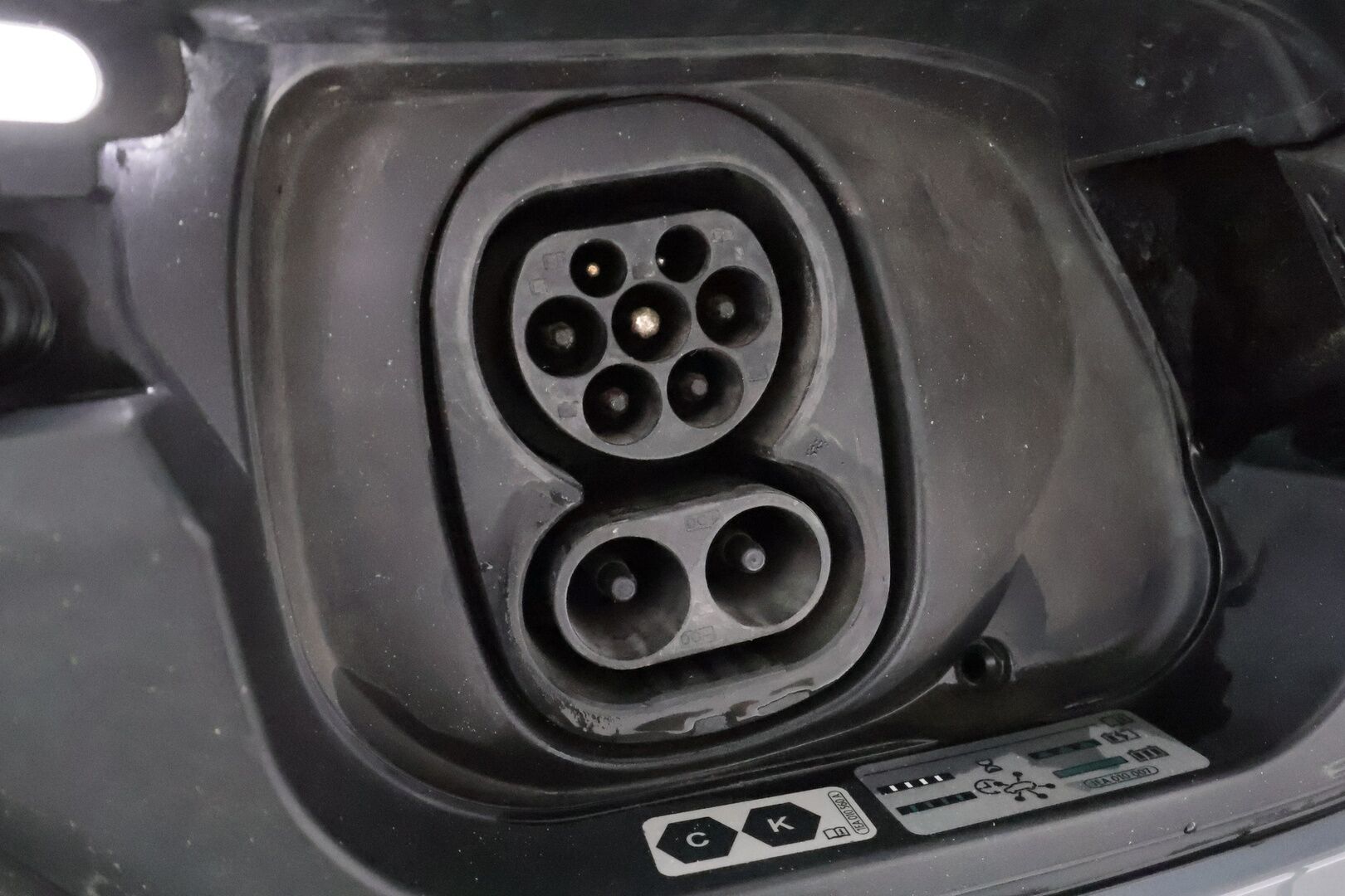 Volkswagen ID.3 2021 Pro S Tour 150 kW, akku 77 kWh **Adapt.vakkari / 360.kamera / Lämpöpumppu / Matrix LED / Digimittaristo / KeylessGo** - 1.Om Suomi-auto / Akku kuntotarkastettu / Kahdet renkaat aluvanteilla 
