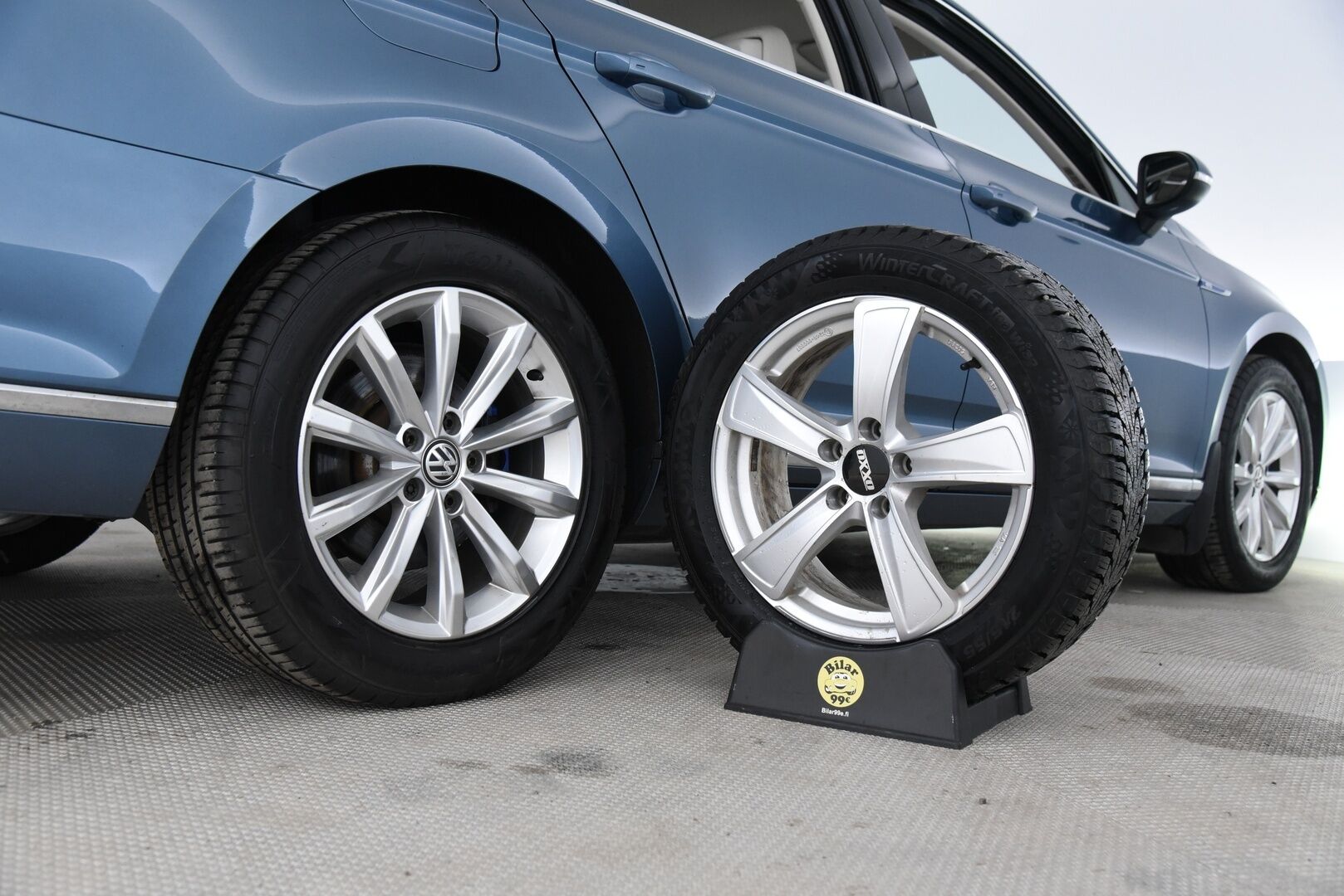 Volkswagen Passat 2018 Variant GTE Plug-In Hybrid 160 kW DSG-aut. / ACC / Dynamic LED / Webasto / P-kamera / Koukku / Ambiente / Nappanahat / - Merkkiliikkeen huoltohistoria / Vaaleat täysnahat / Sähkökontti / Huippu varusteltu! 