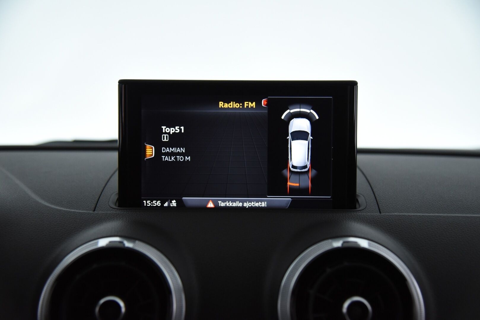 Audi A3 2018 Sportback 1,4 TFSI e-tron S tronic / Digimittaristo / S-Line Sisäpaketti / MMI+ / Keyless / P-Tutkat / Kaukovaloautomatiikka - Flatbottom S-Line ohjauspyörä / Hihna tehty!