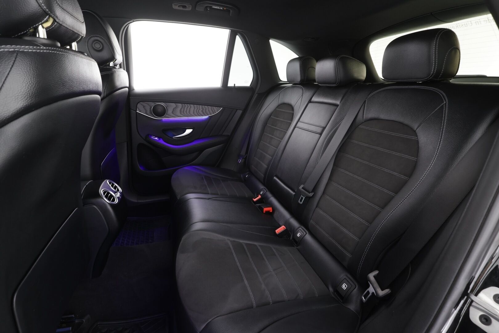 Mercedes-Benz GLC 2022 300 e 4MATIC A Business AMG EQ Power * Distronic+ / P.kamera / Multibeam / Koukku / Muistipenkit / Midline * - Suomi-auto / Kahdet renkaat aluvanteilla