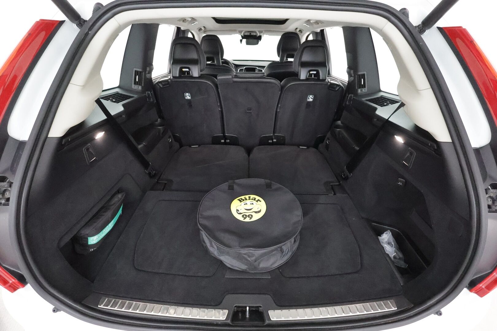 Volvo XC90 2022 T8 TwE AWD Inscription aut ** 1-Om Suomi auto / Adapt.vakkari / Full LED / 7p / Pa- lisälämmitin / H&K / 360 kamera / Panorama - 2,99 % KORKOTARJOUS TÄHÄN AUTOON - Keyless / Apple&Android / Sporttiset muistipenkit / Digimittari