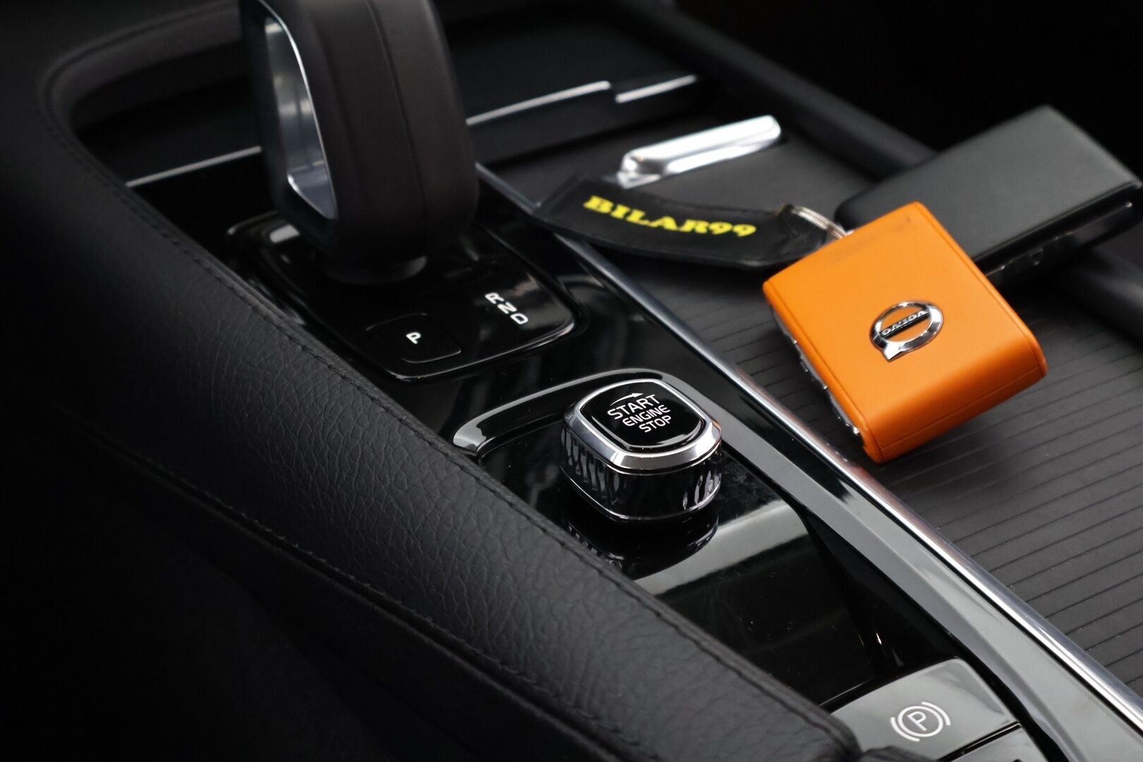 Volvo V90 2022 B4 D-MHEV Momentum aut - Suomiauto | Facelift | Webasto | ACC | Vetokoukku | Pilot Assist | Peruutuskamera | High Perf Audio | Adapt.LED | Puolinahat | Navi | Apple&Android!