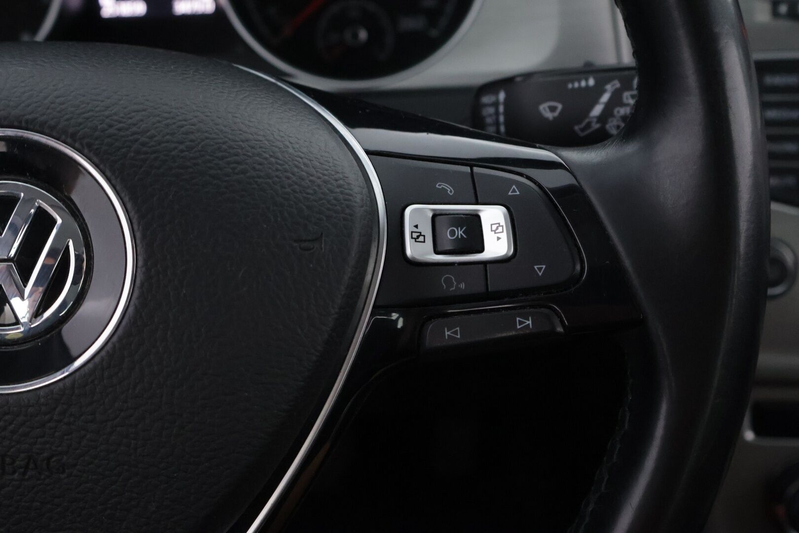 Volkswagen Golf 2015 Variant Comfortline 1,4 TGI 81 kW - Adapt.Vakkari | Ilmastointi | Bluetooth |  2x renkaat & vanteet |