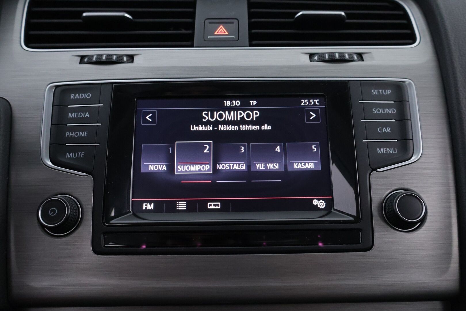Volkswagen Golf 2015 Variant Comfortline 1,4 TGI 81 kW - Adapt.Vakkari | Ilmastointi | Bluetooth |  2x renkaat & vanteet |